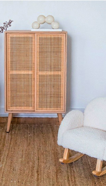 meuble d'appoint en rotin et cannage