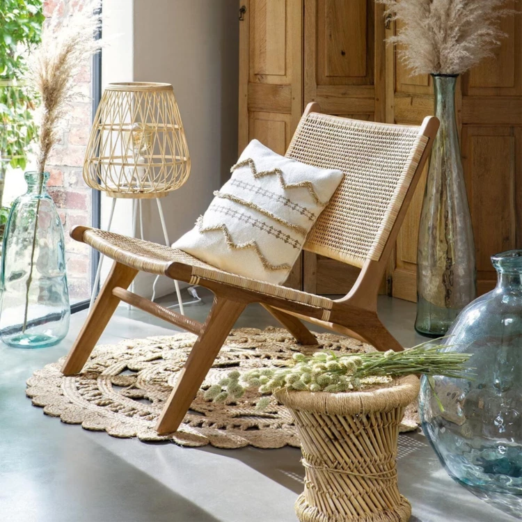 fauteuil en bois et cannage