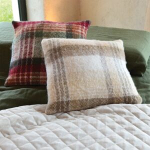coussin hiver à carreaux