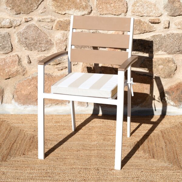 coussin pour assise de chaise beige et blanc