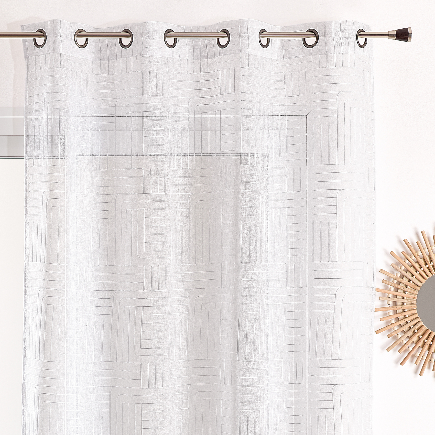 Voilage motif géométrique brodé — vue 3