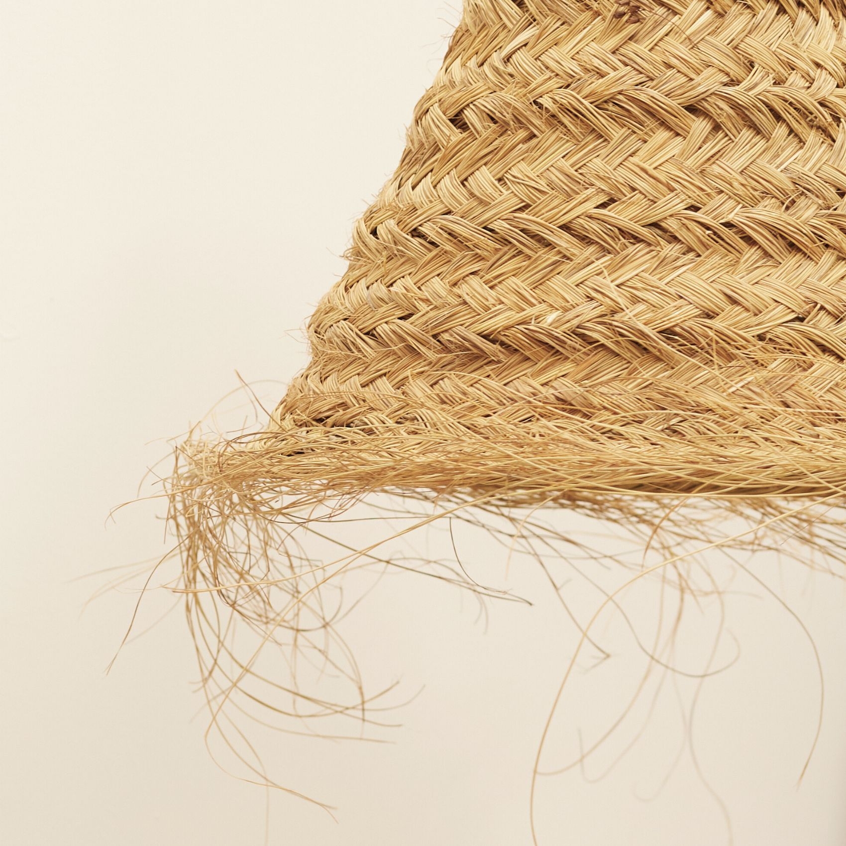 Abat-jour cône fibre de palmier — vue 3
