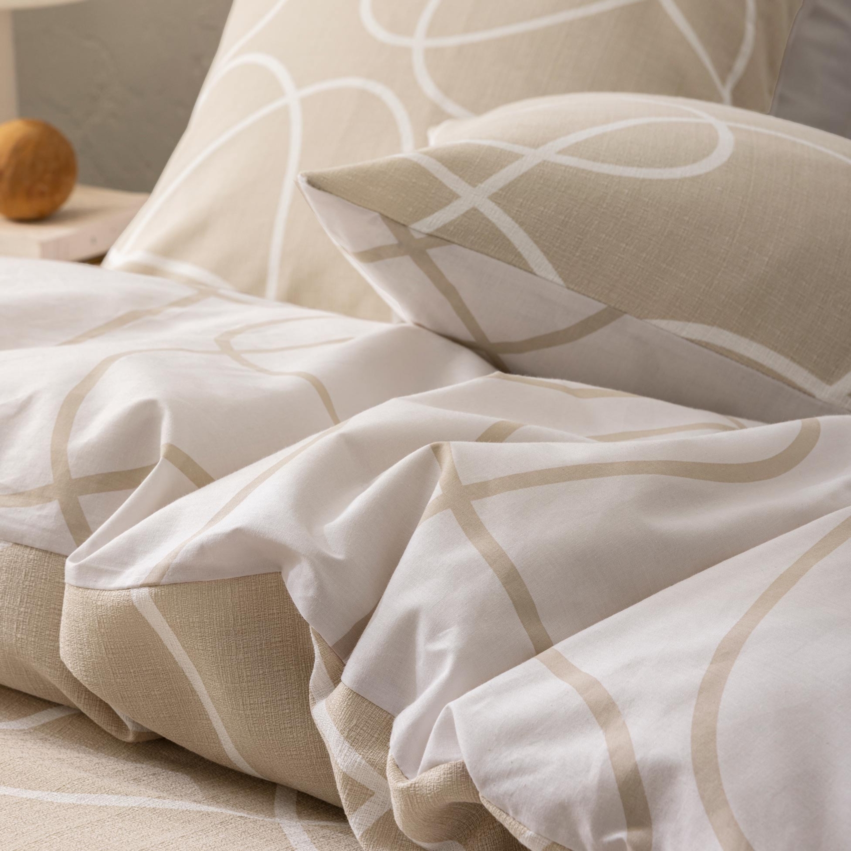 Parure de lit 3 pièces en coton relief trait design housse + taies — vue 5