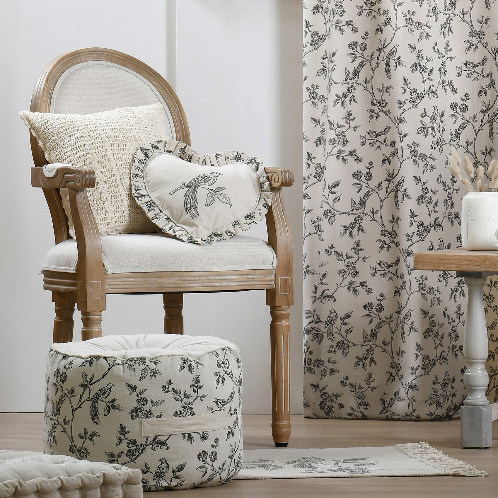 Coussin coeur style campagne chic — vue 3