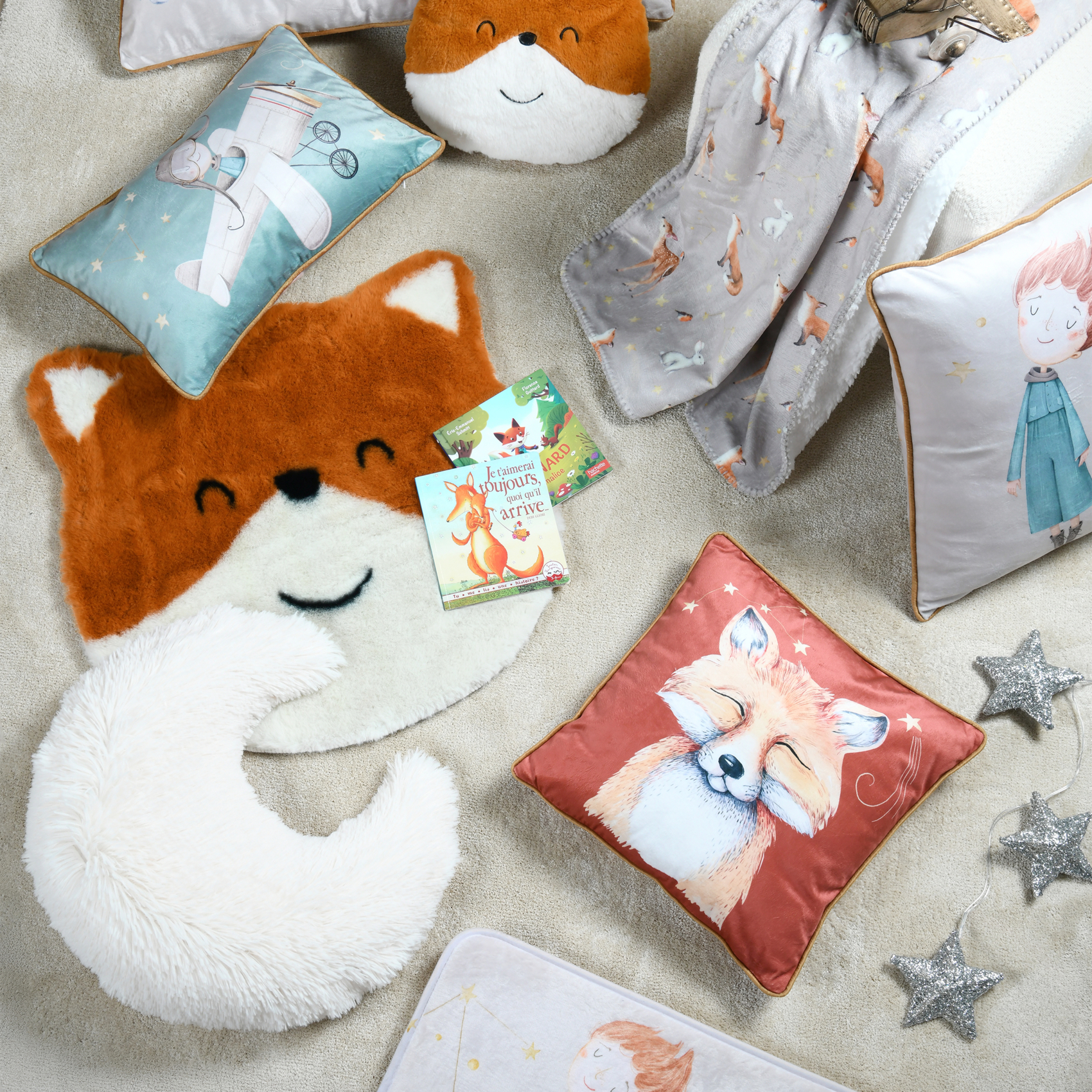 Coussin déco enfant en forme de lune — vue 5