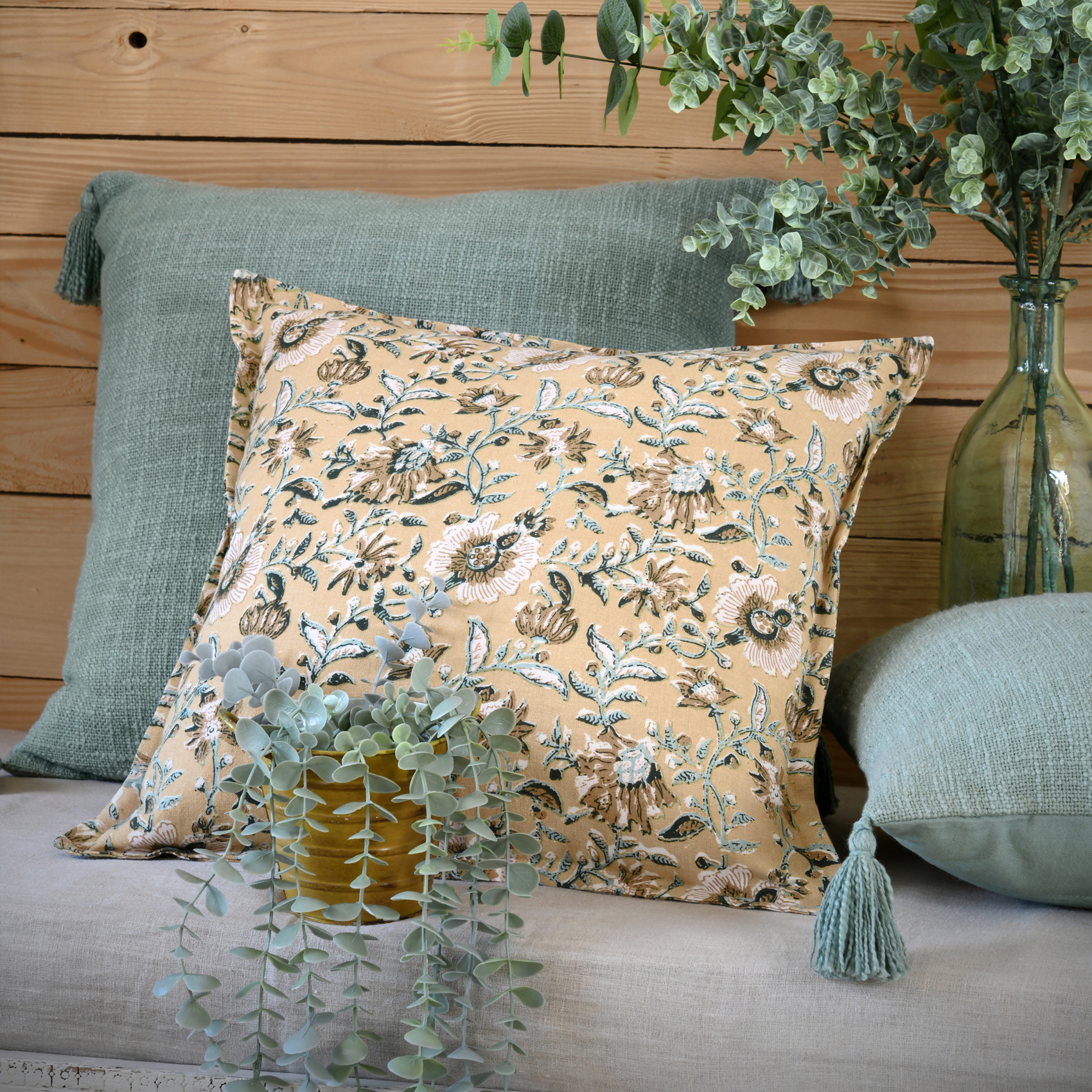 Coussin décoratif végétal graphique — vue 4