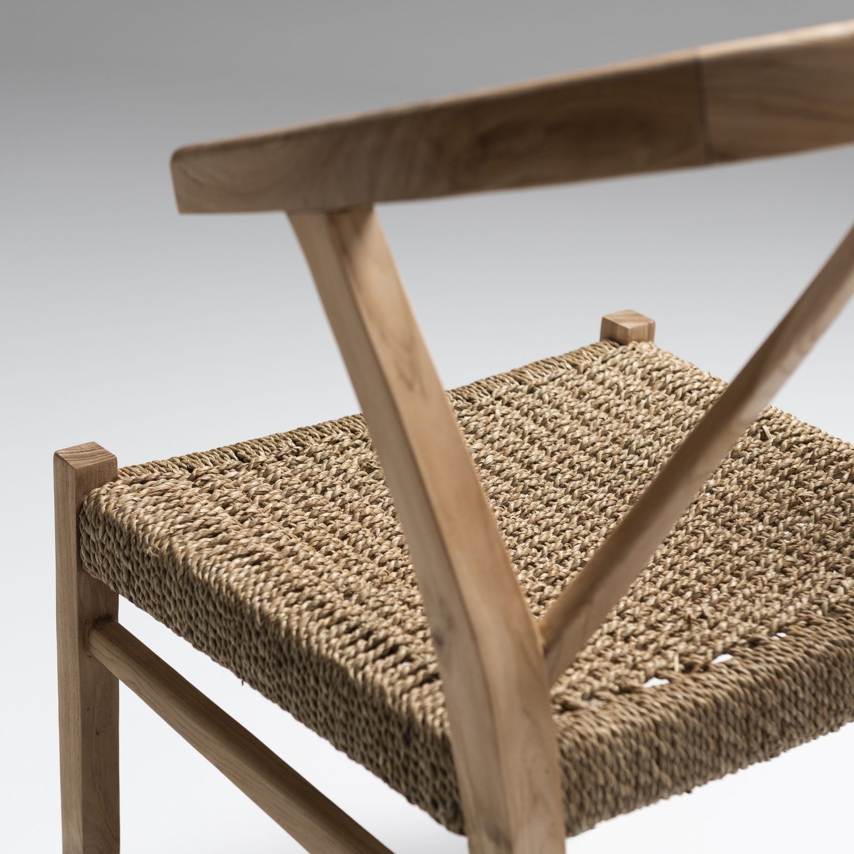 Chaise en bois de teck et rotin tressé — vue 6