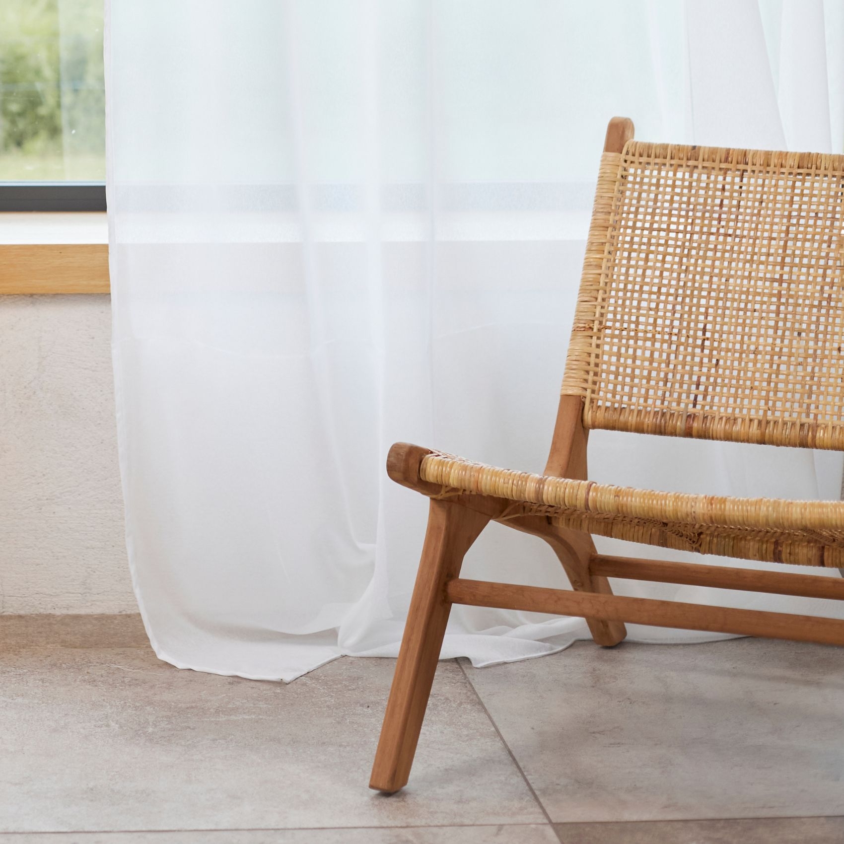 Fauteuil teck et cannage rotin — vue 6