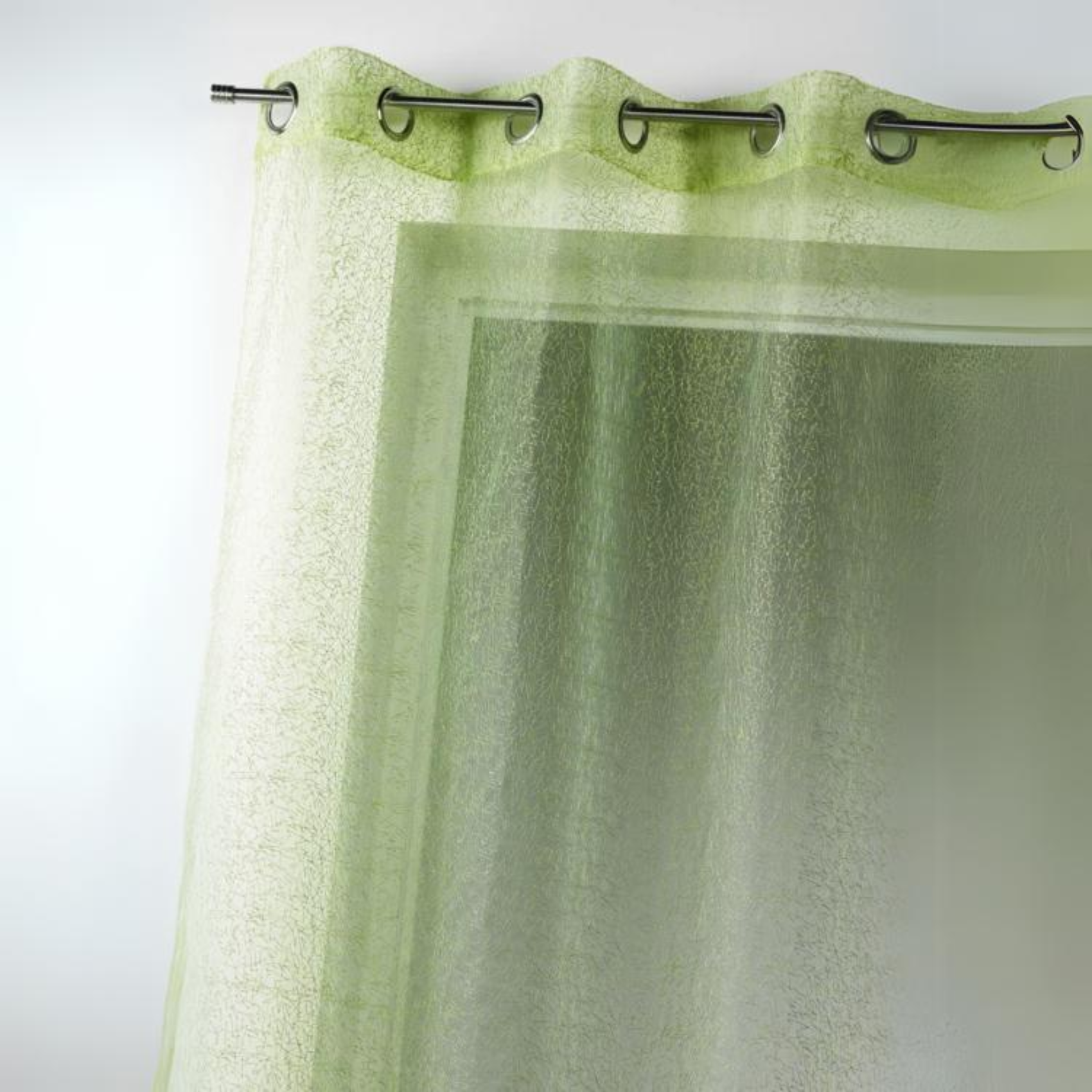 Voilage en Organza avec broderies