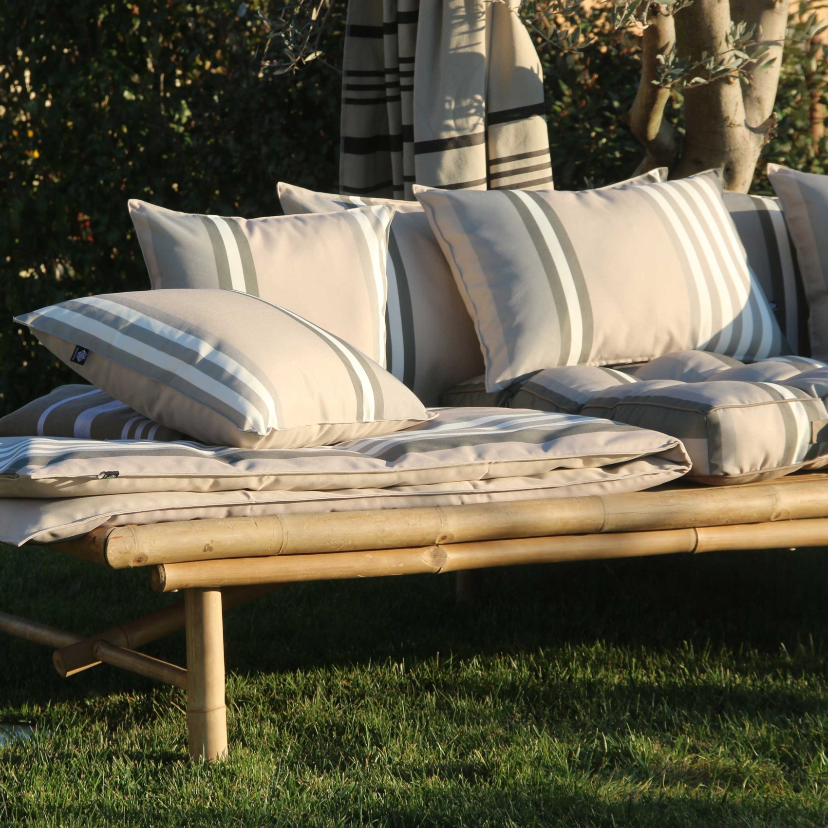 Matelas extérieur à rayures — vue 4