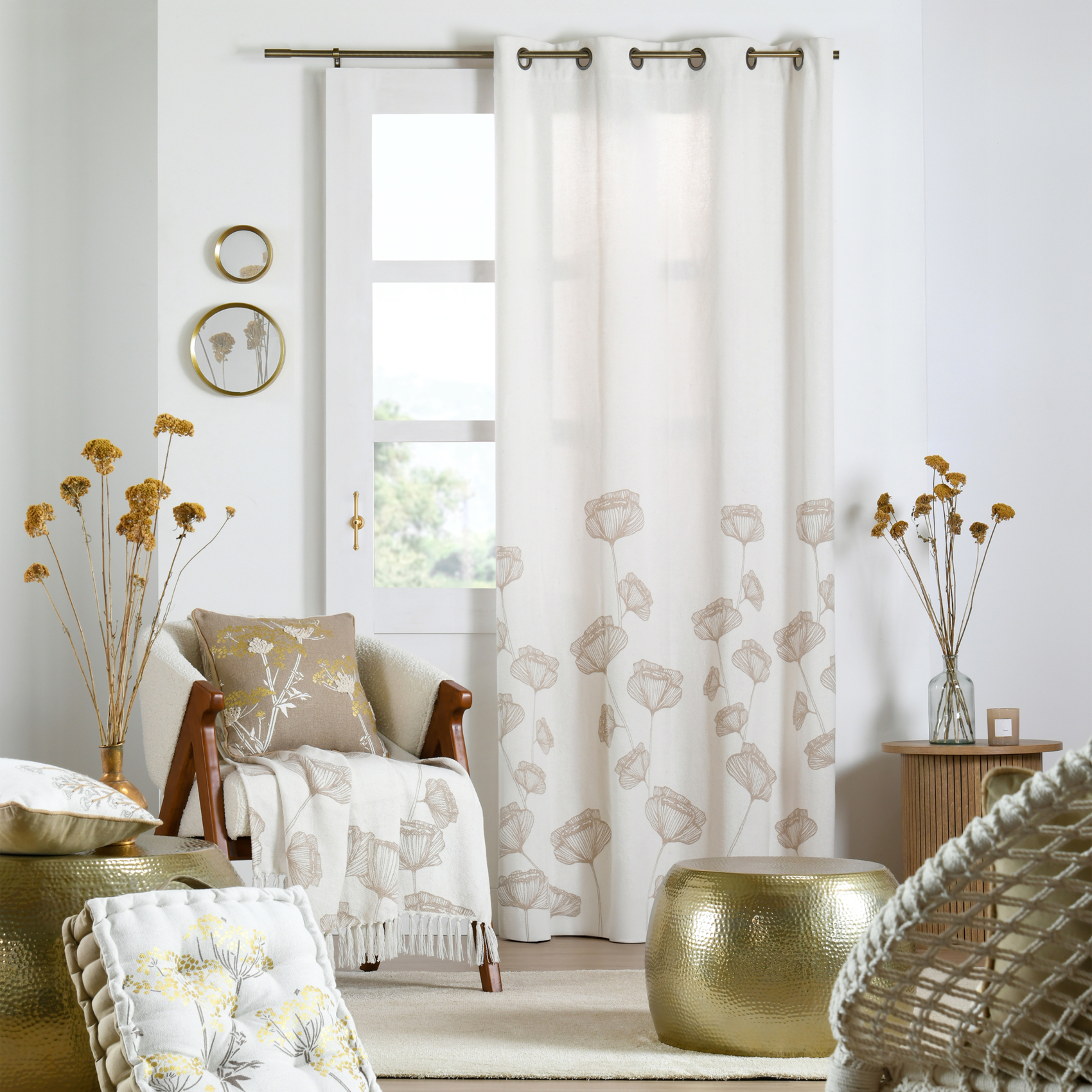 Rideau végétal aux lignes douces et élégantes