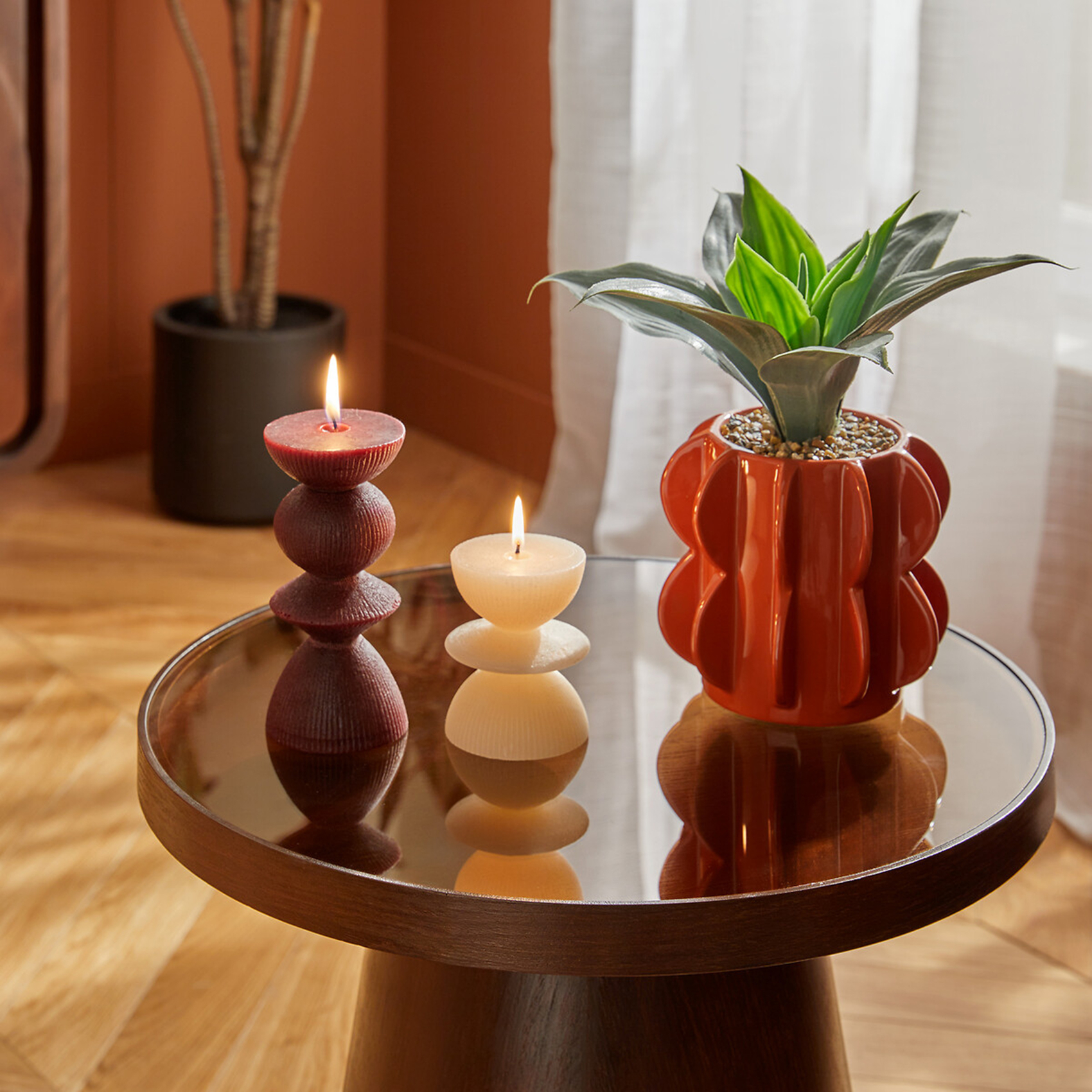 Table d’appoint ronde en verre trempé et bois — vue 4
