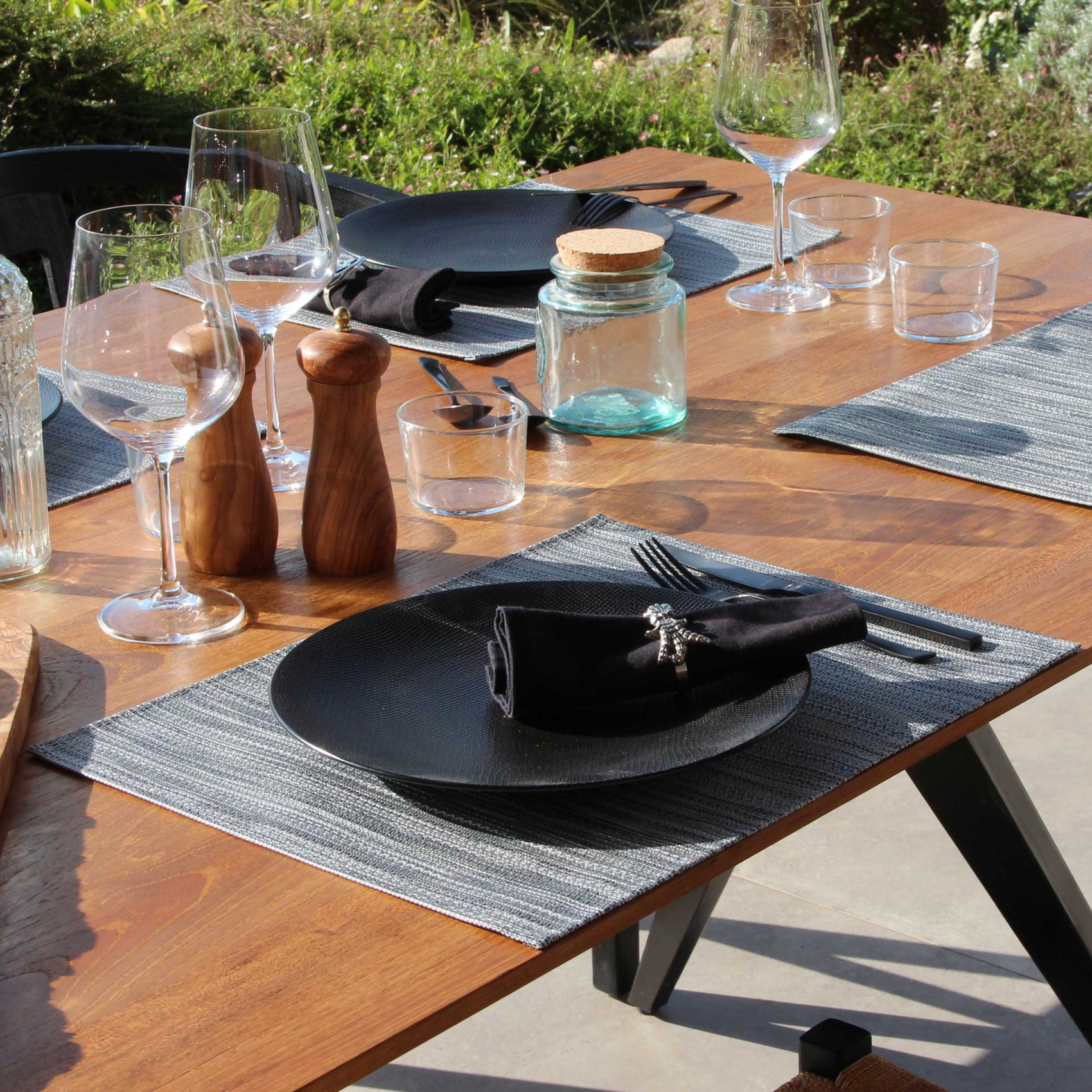 Set de table tissé effet métal — vue 4