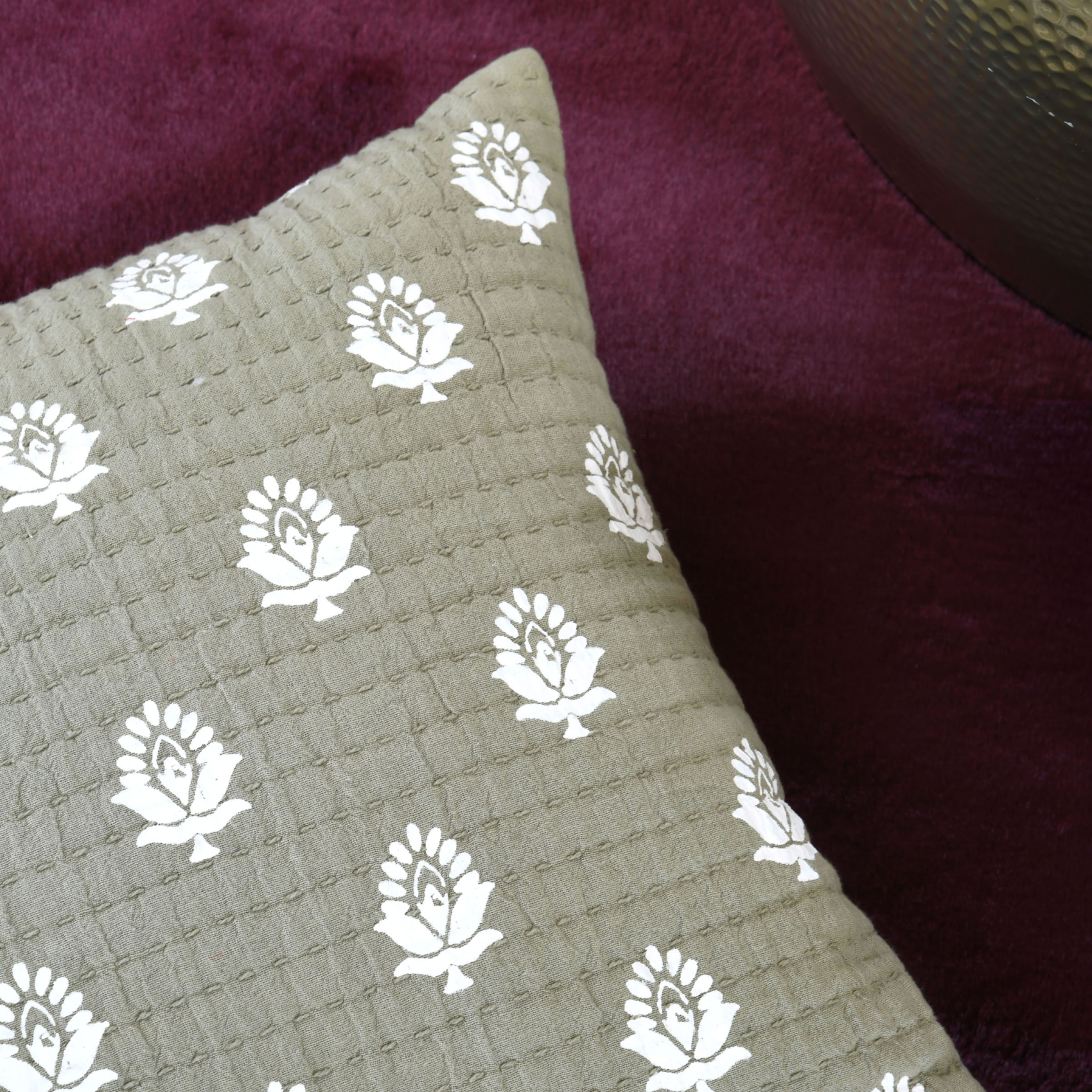 Coussin rectangulaire en coton à motif floral — vue 6