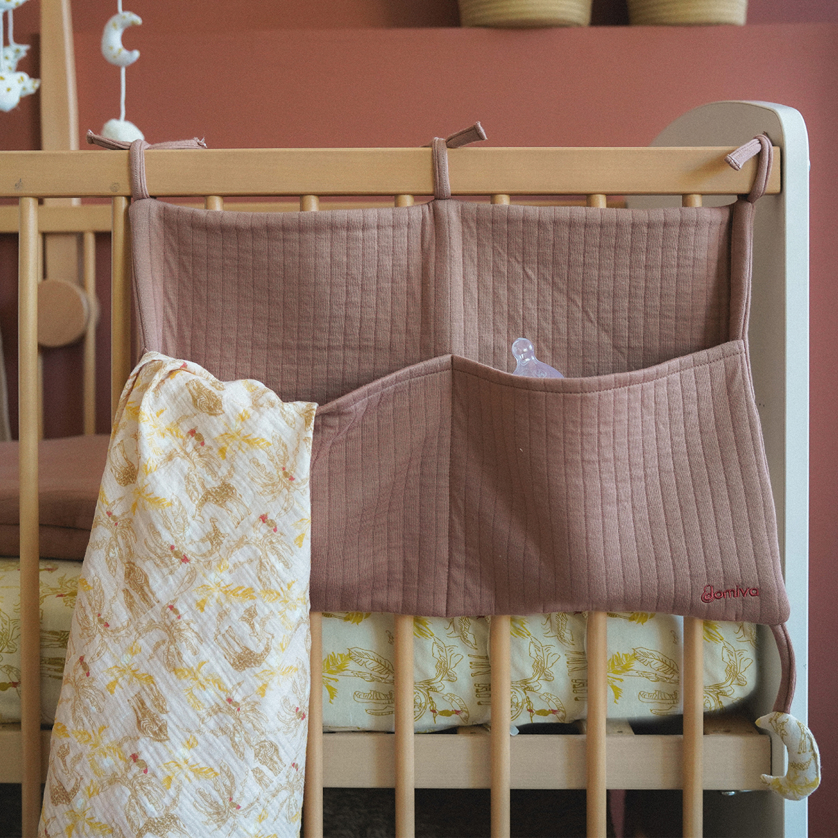 Pochette de rangement pour lit bébé — vue 4