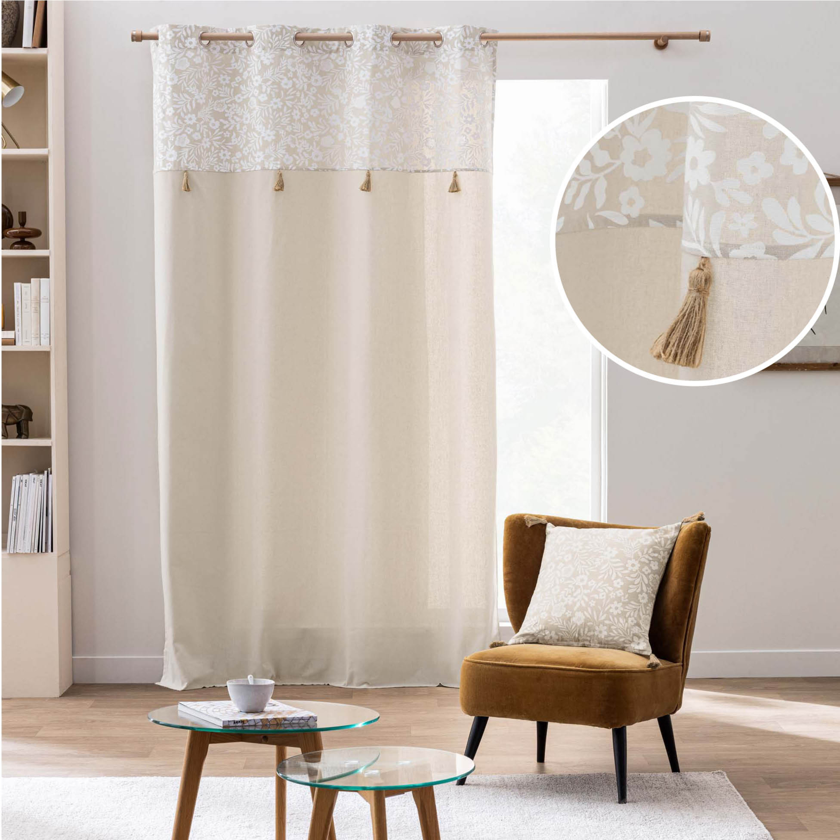 Rideau à œillets polycoton avec top floral et pompons — vue 3