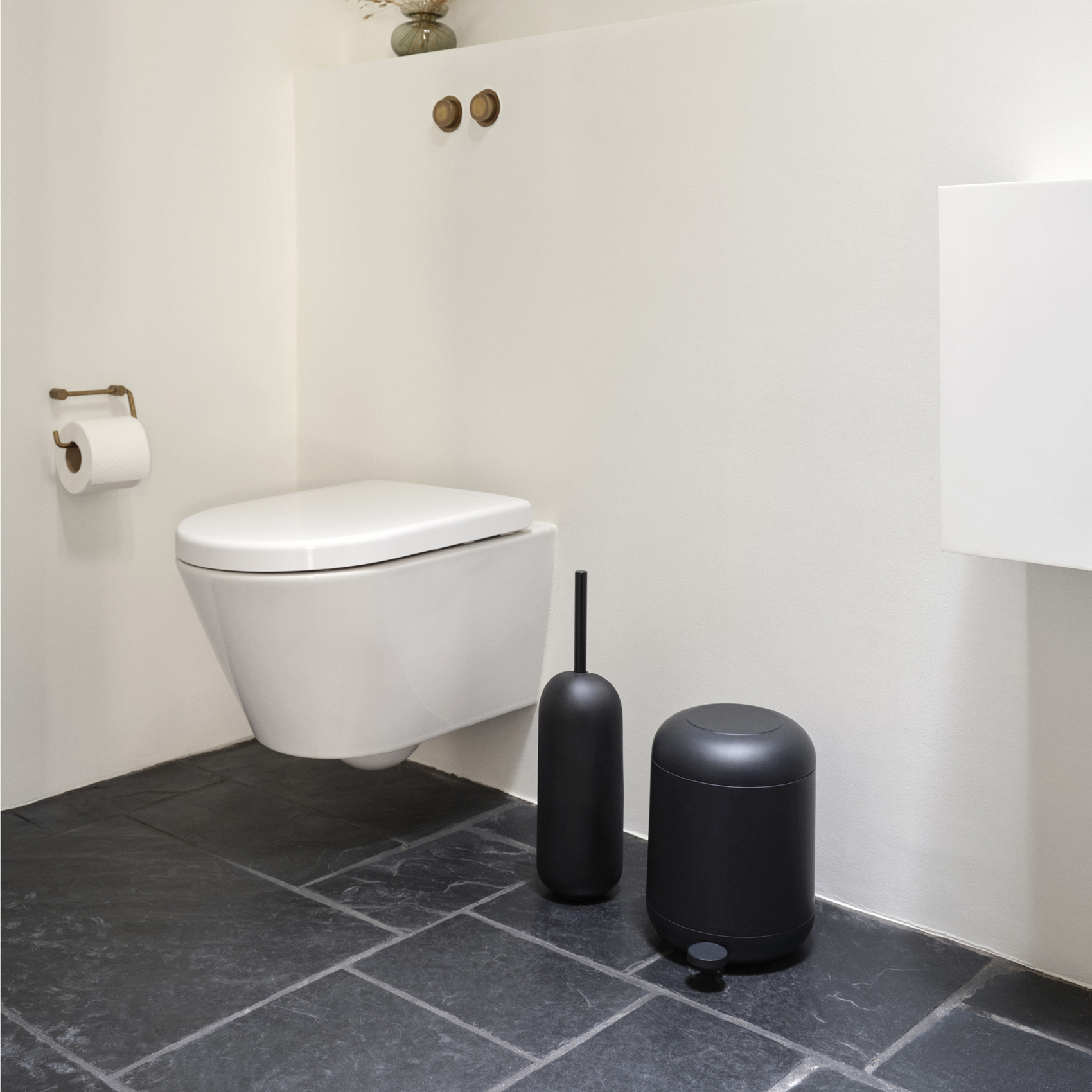 Brosse WC design — vue 4