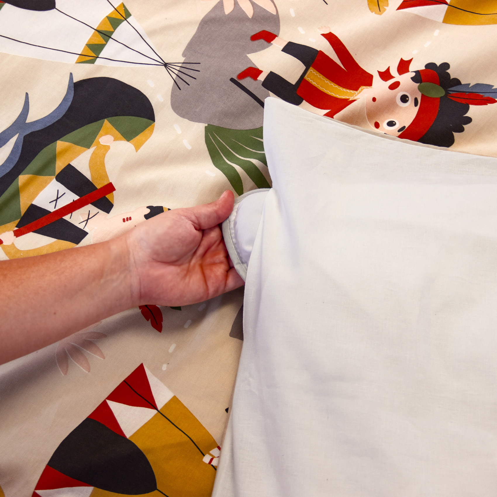 Parure de lit enfant réversible Pirates / Indiens — vue 5