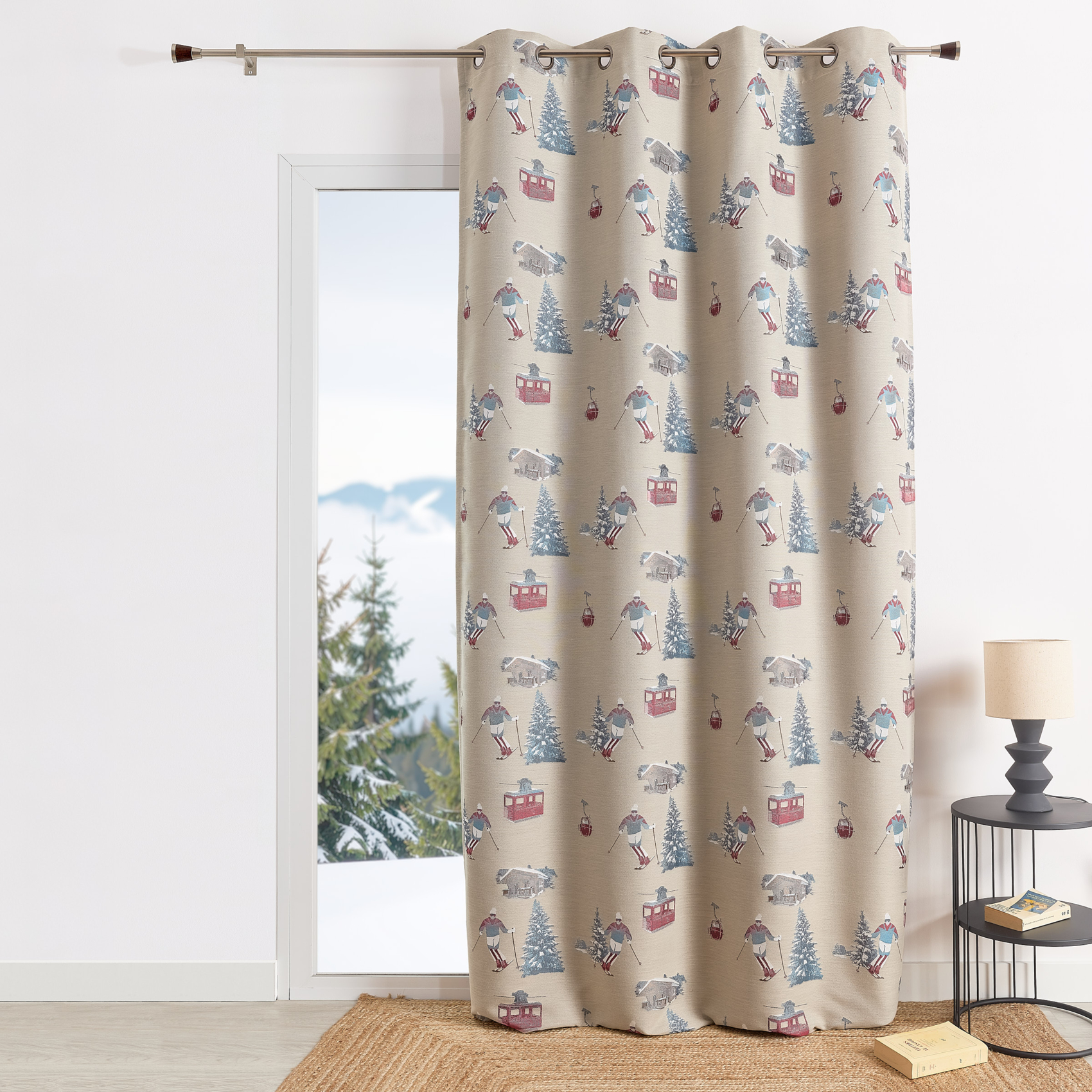 Rideau jacquard à œillets avec motifs skieurs et sapins — vue 3