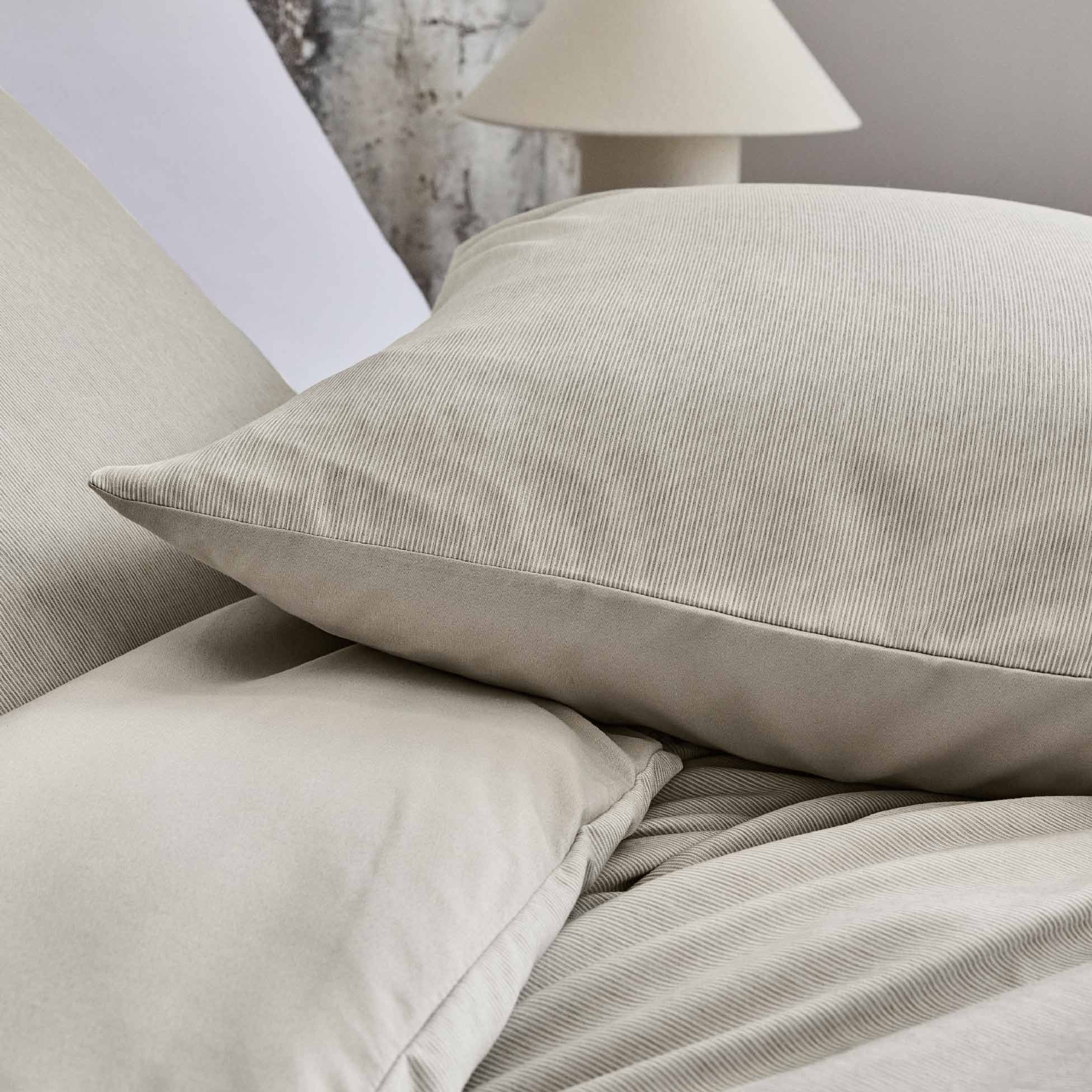 Parure de lit en microfibre flanelle motif fines rayures — vue 3