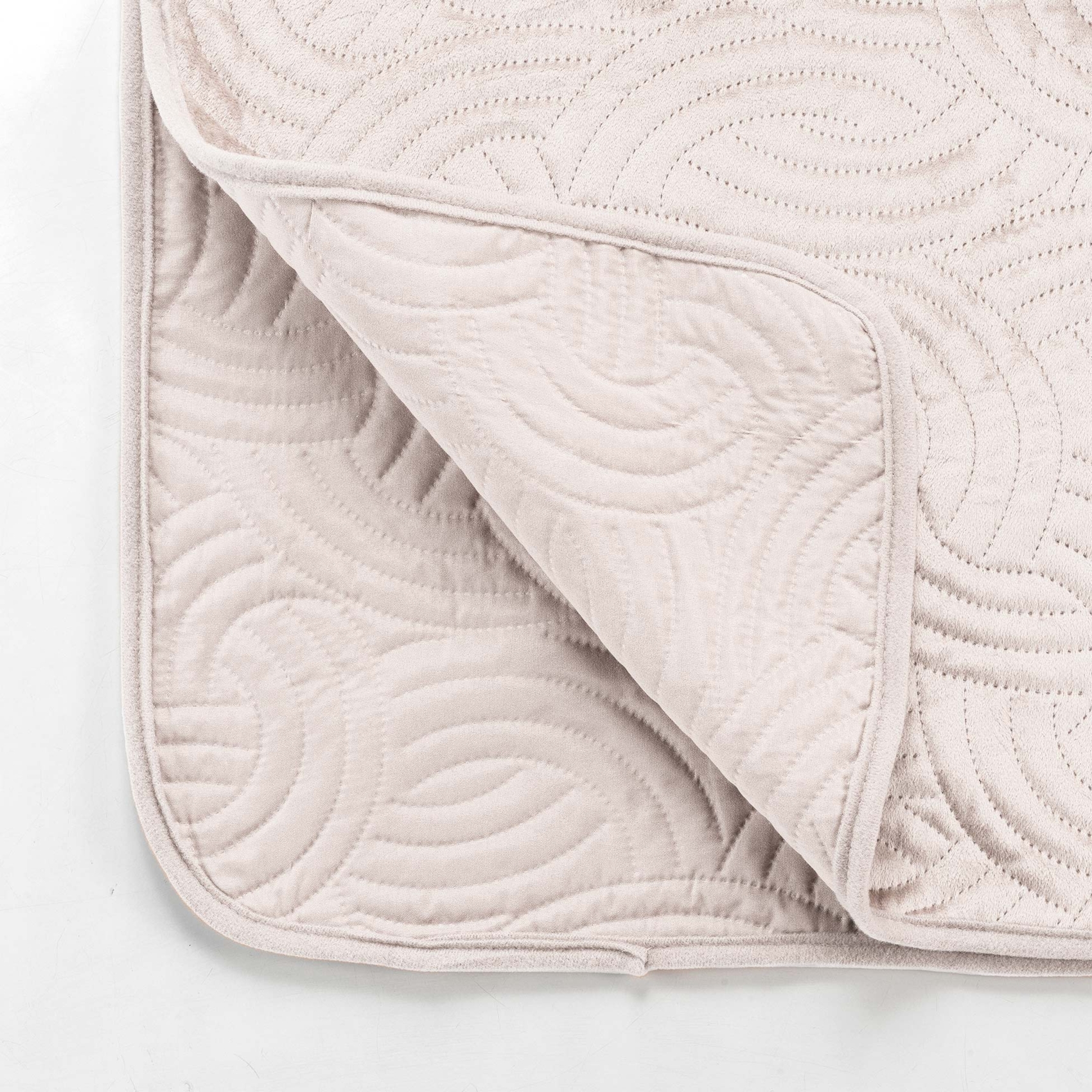 Couvre-lit 3 pièces matelassé velours + deux taies — vue 5