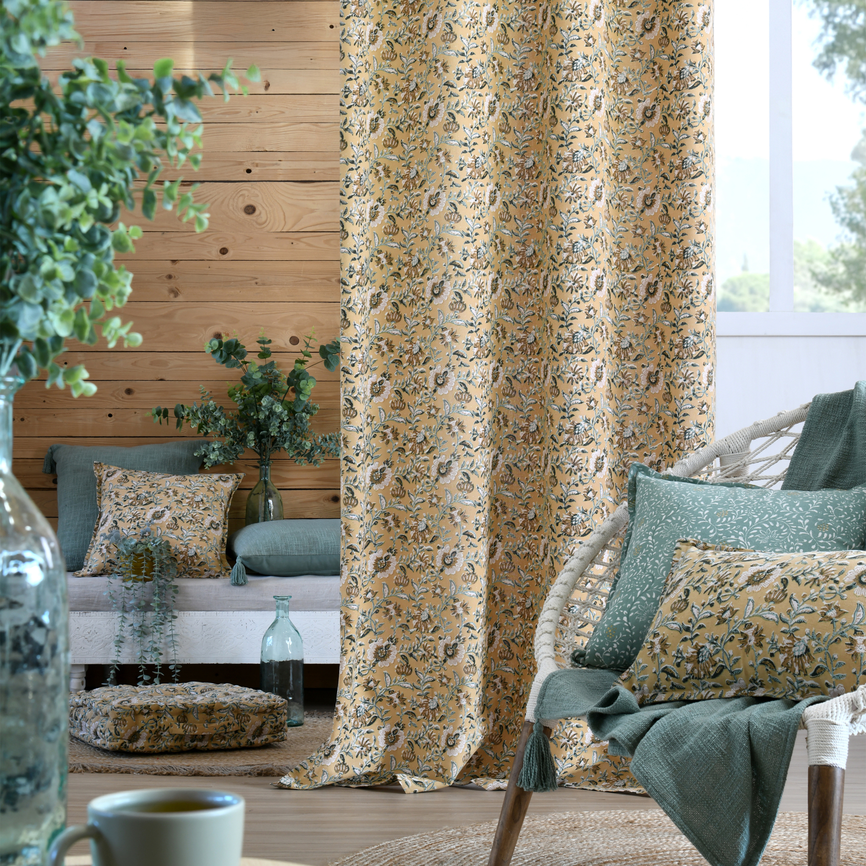 Rideau à oeillets floral abstrait