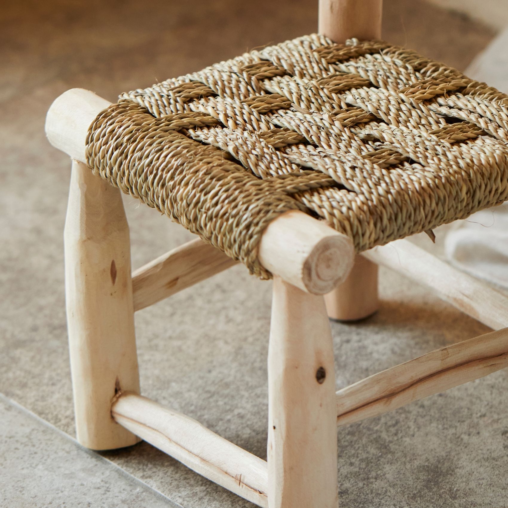 Chaise enfant bois Japandi — vue 3