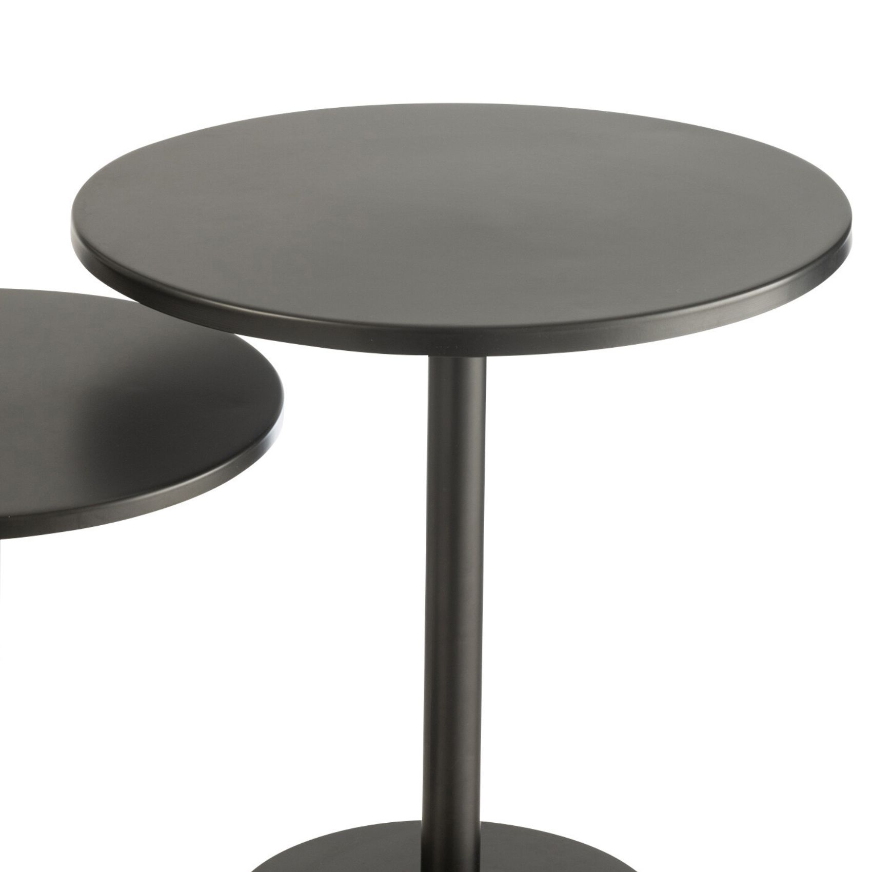 Lot de 2 tables basses gigognes en aluminium — vue 3