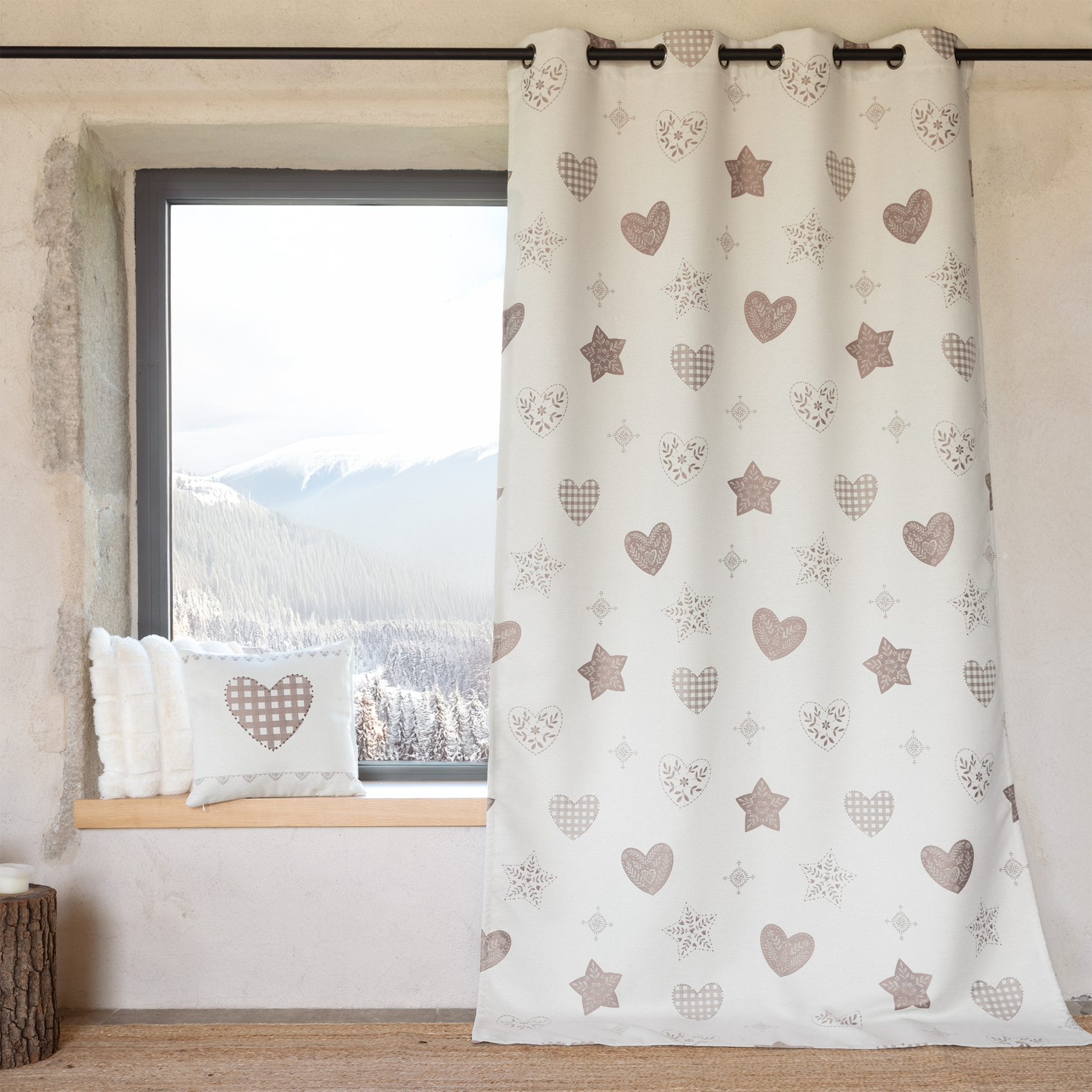 Rideau jacquard à œillets avec motif cœur