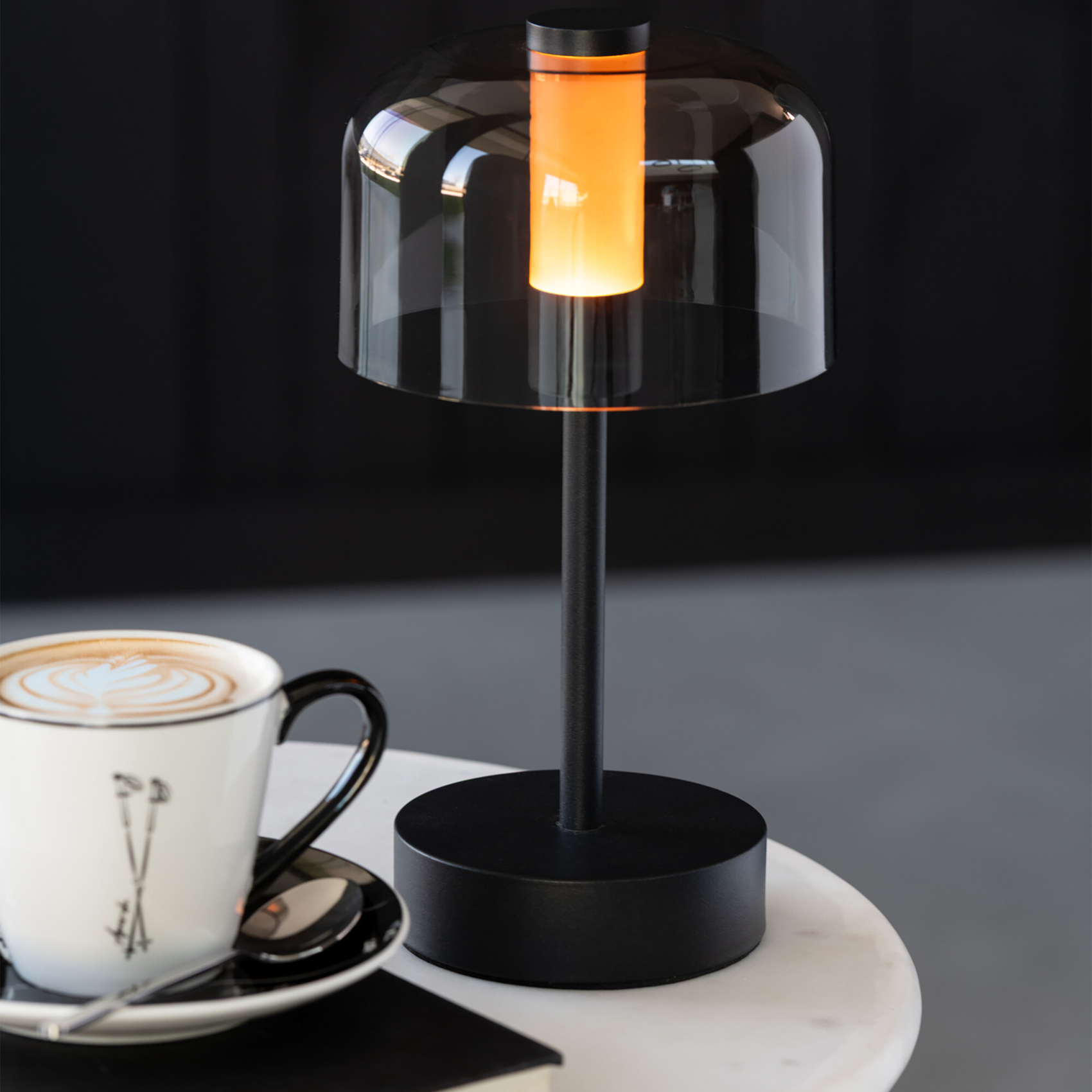 Lampe de table LED sans fil design — vue 5