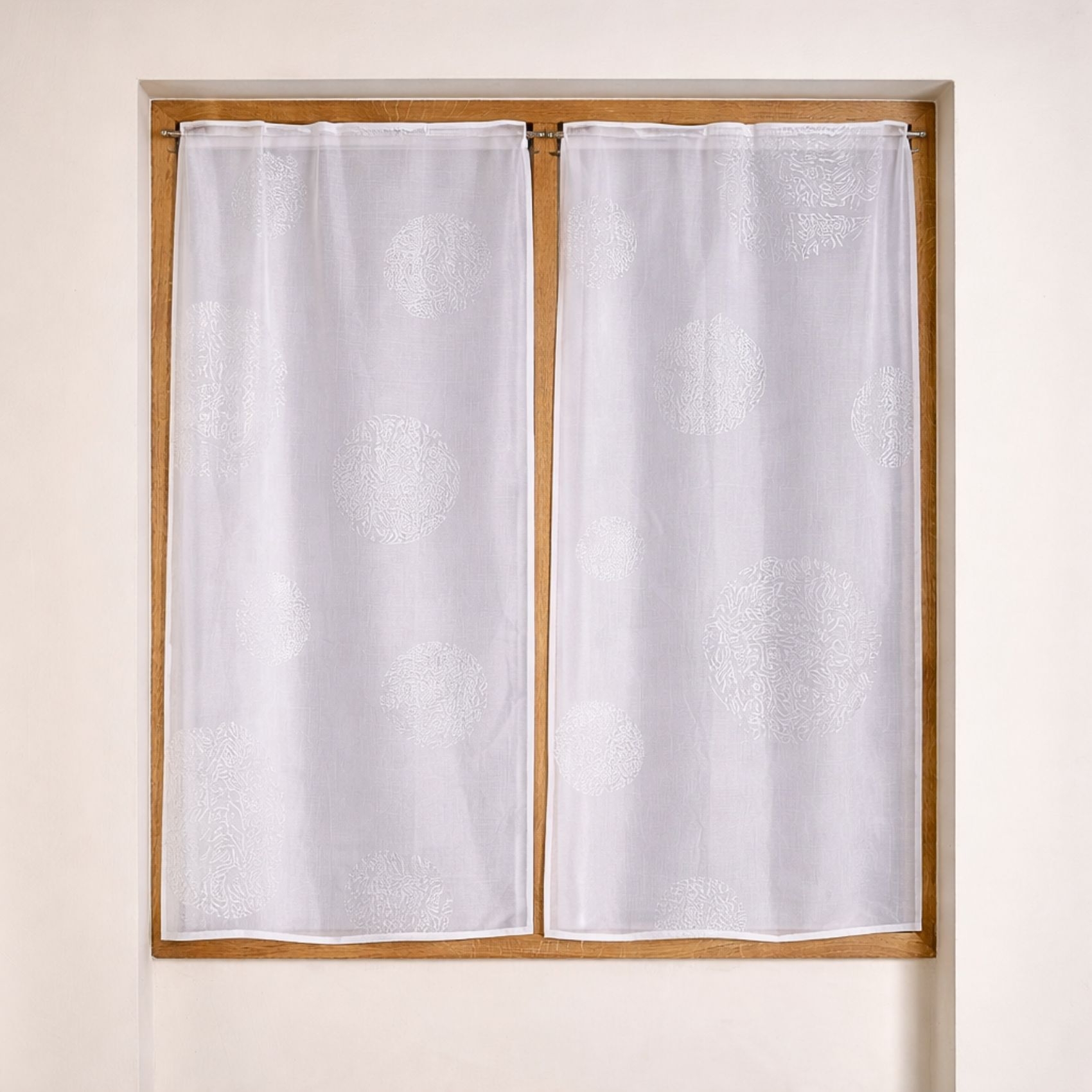 Paire de petits voilages en étamine motif argent