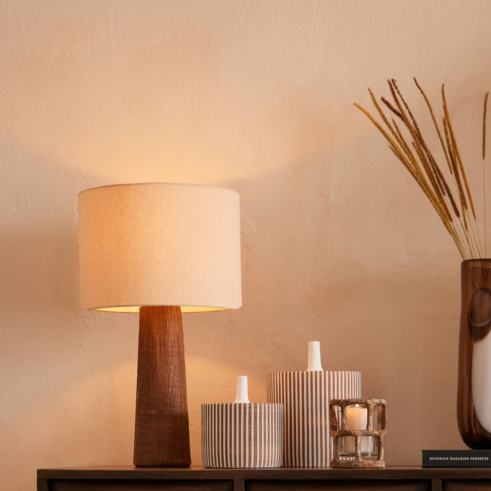 Lampe à poser en poterie avec pied effet bois — vue 5