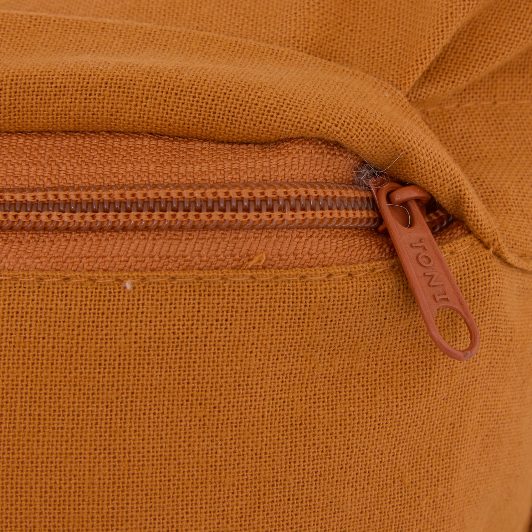 Coussin déhoussable motif graphique — vue 3