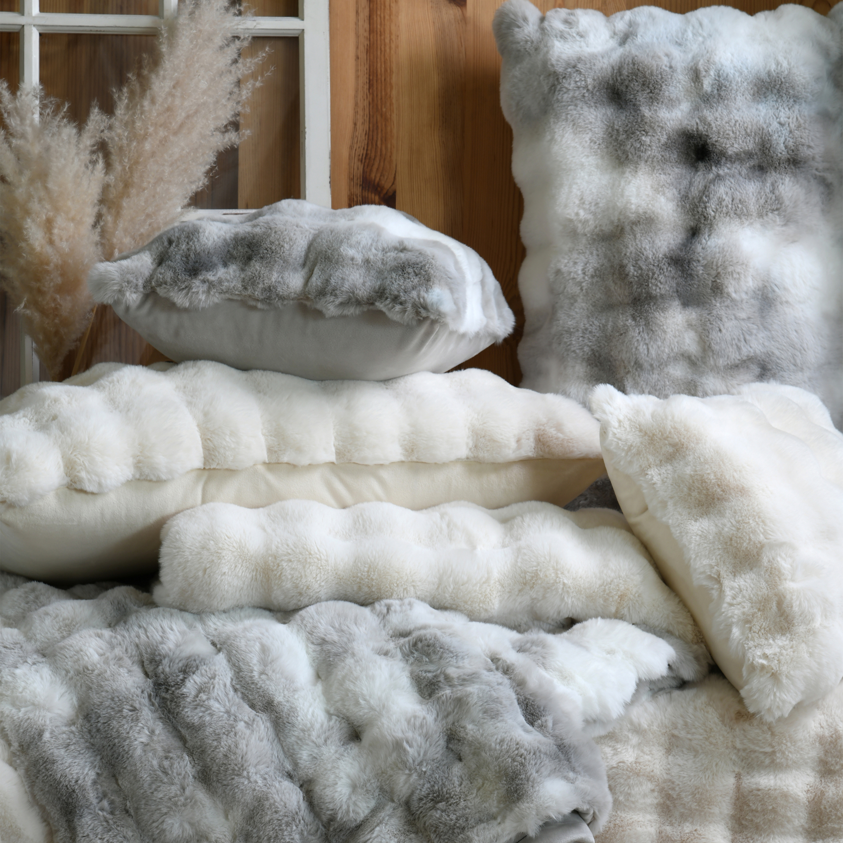 Coussin déhoussable imitation fourrure — vue 6