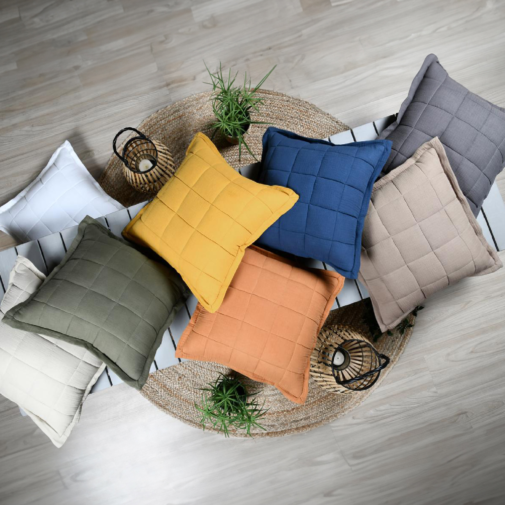 Coussin carré uni en gaze de coton surpiquée — vue 4