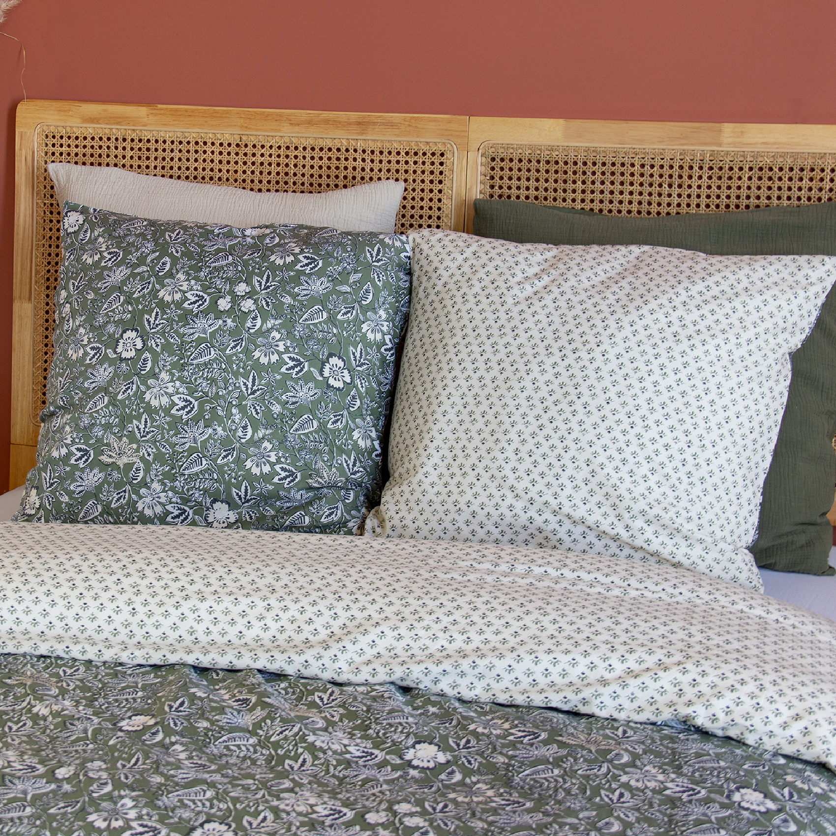 Parure de lit 3 pièces réversible motif floral — vue 4