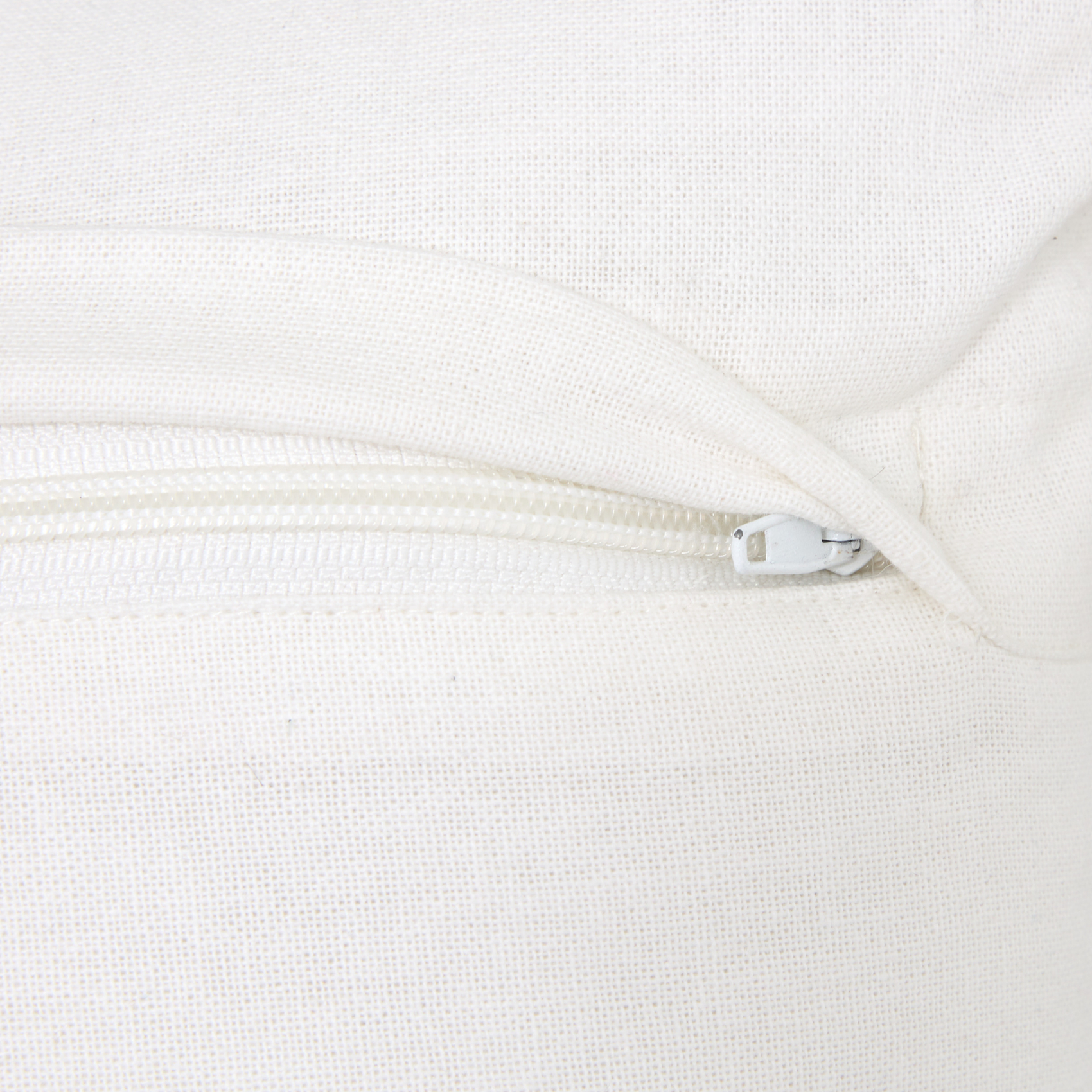 Coussin crabe brodé en coton — vue 3