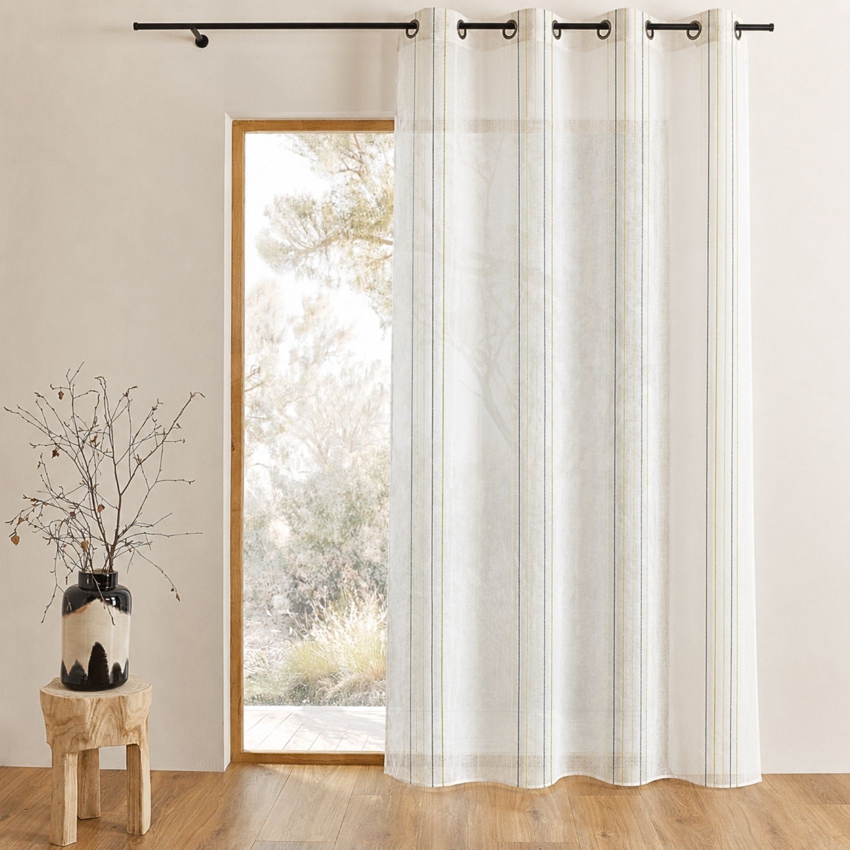 Voilage Design en Etamine à Rayures Verticales