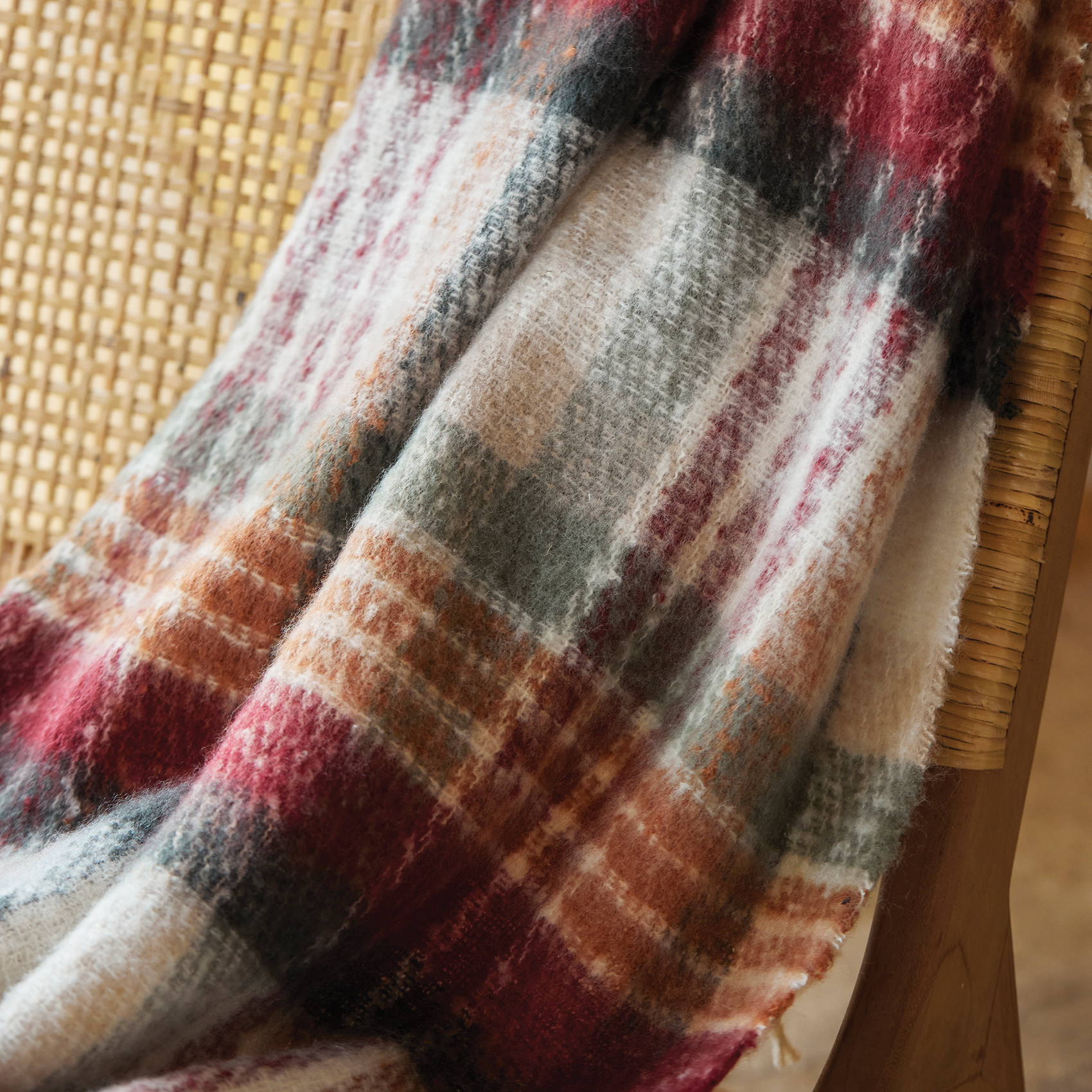 Plaid tartan Ecossais effet mohair — vue 6