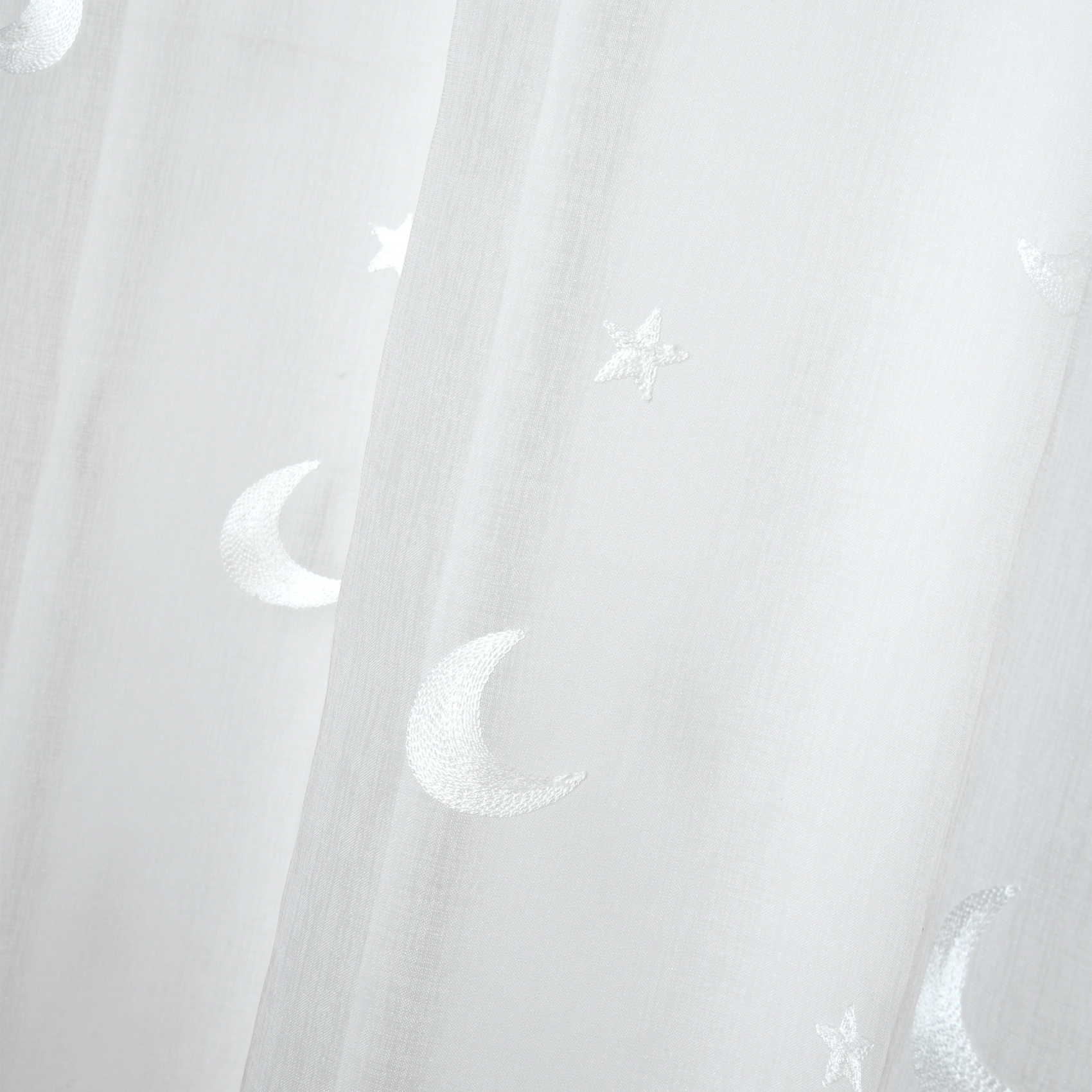 Voilage enfant brodé étoiles et lunes — vue 3