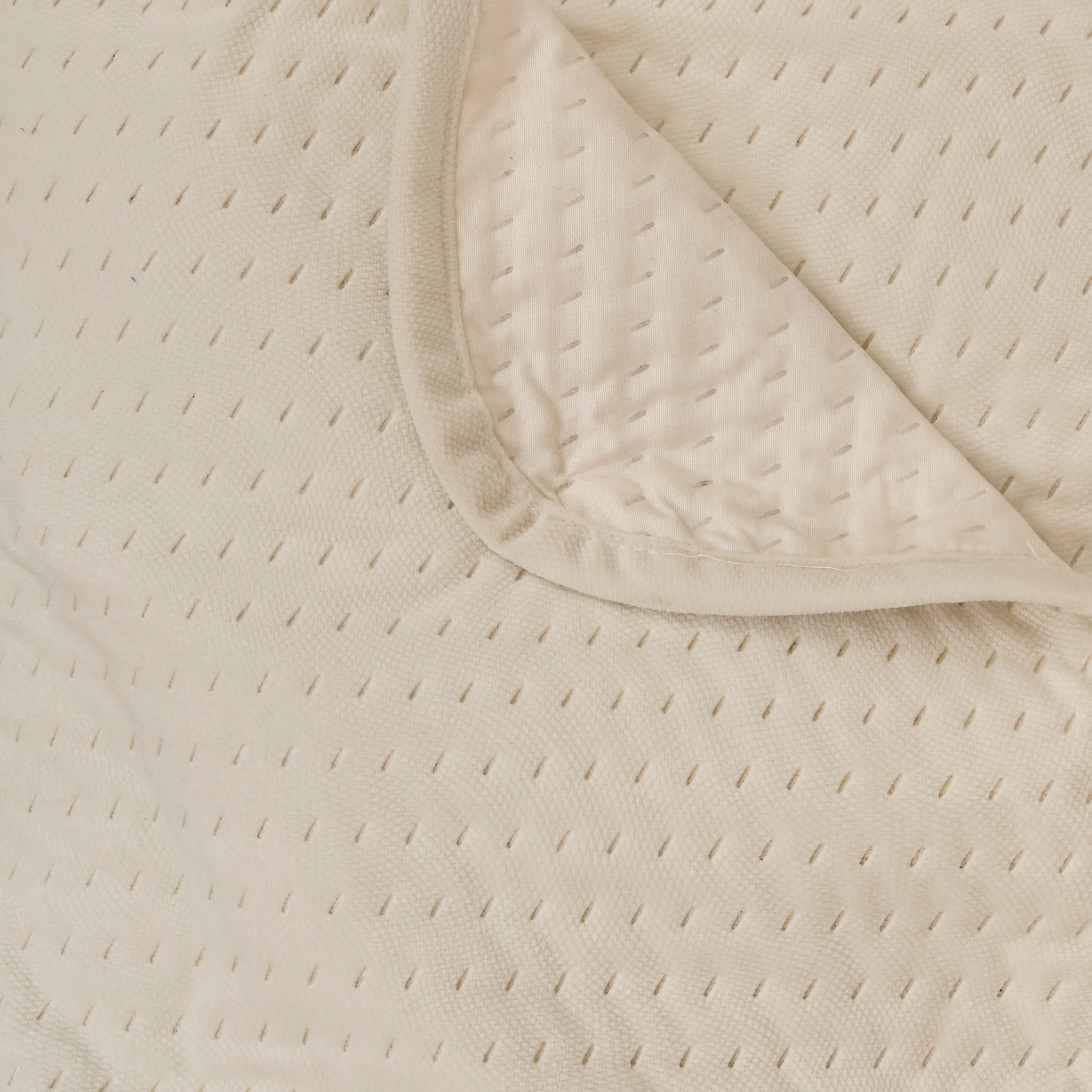 Dessus de lit matelassé avec 2 taies assorties — vue 6