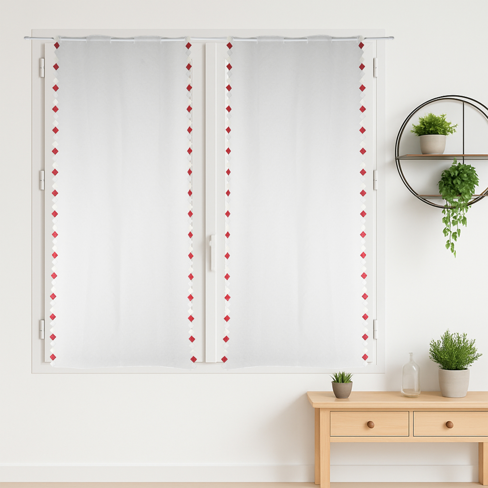 Paire de Petits rideaux Brodés aux Bordures Fantaisies