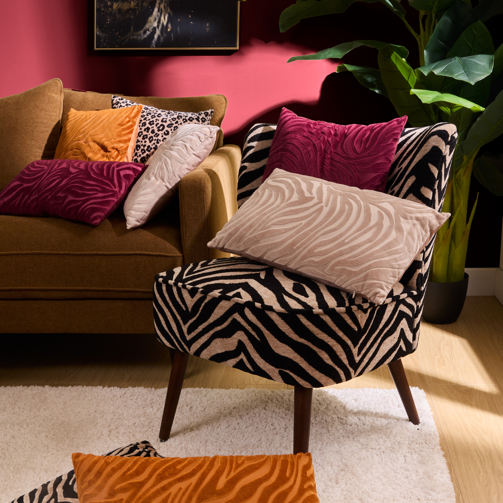 Fauteuil en chenille motif zébré — vue 4