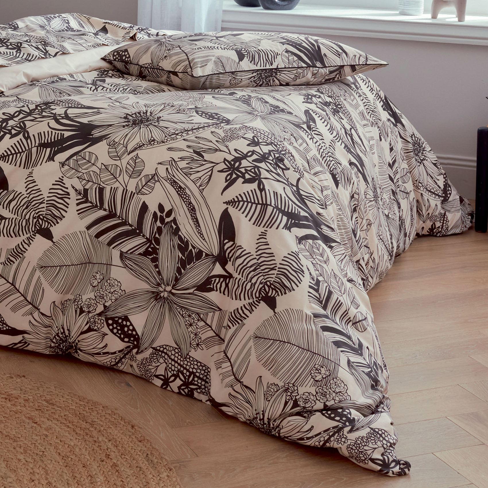 Drap plat aux impressions noires — vue 3