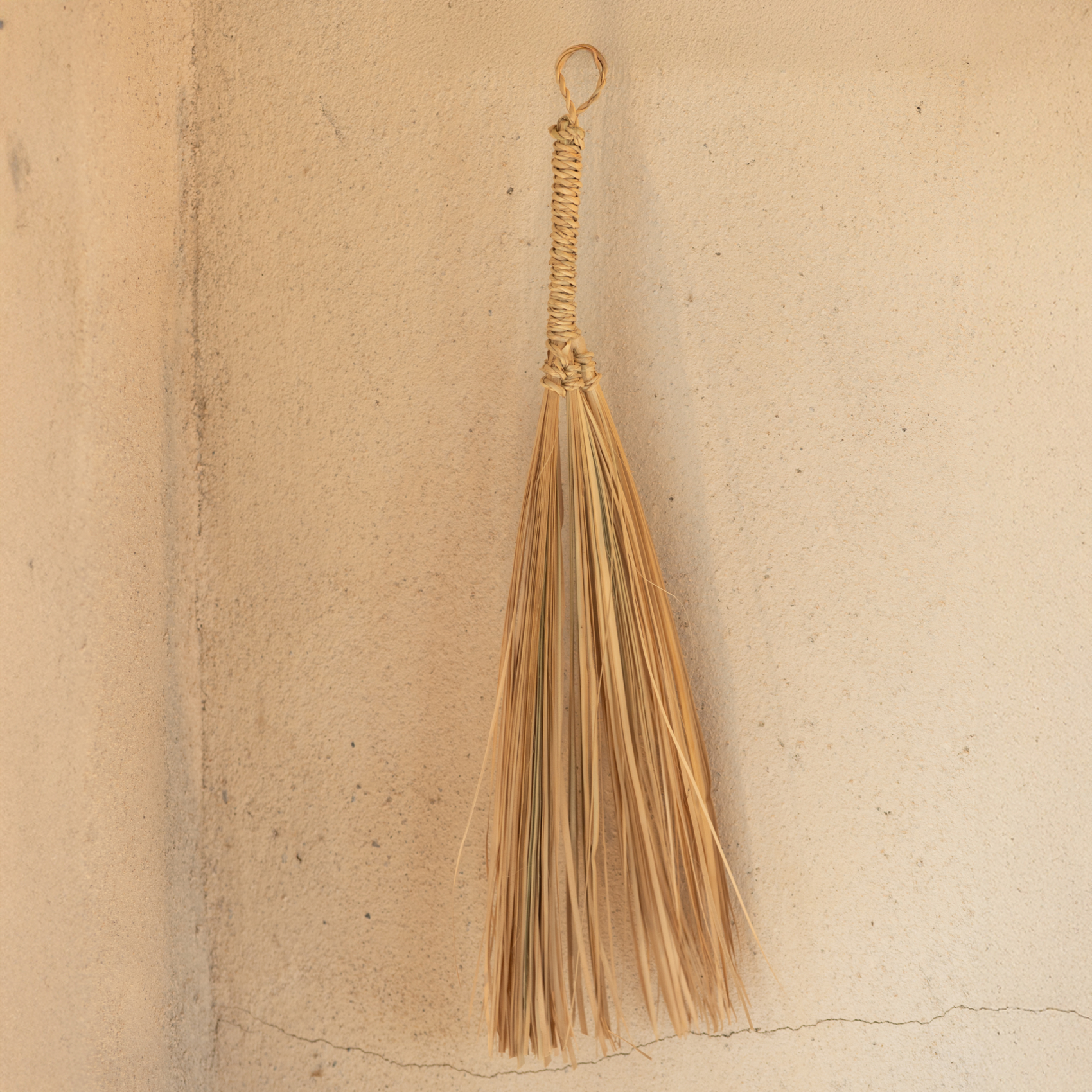Balai naturel long en paille — vue 3