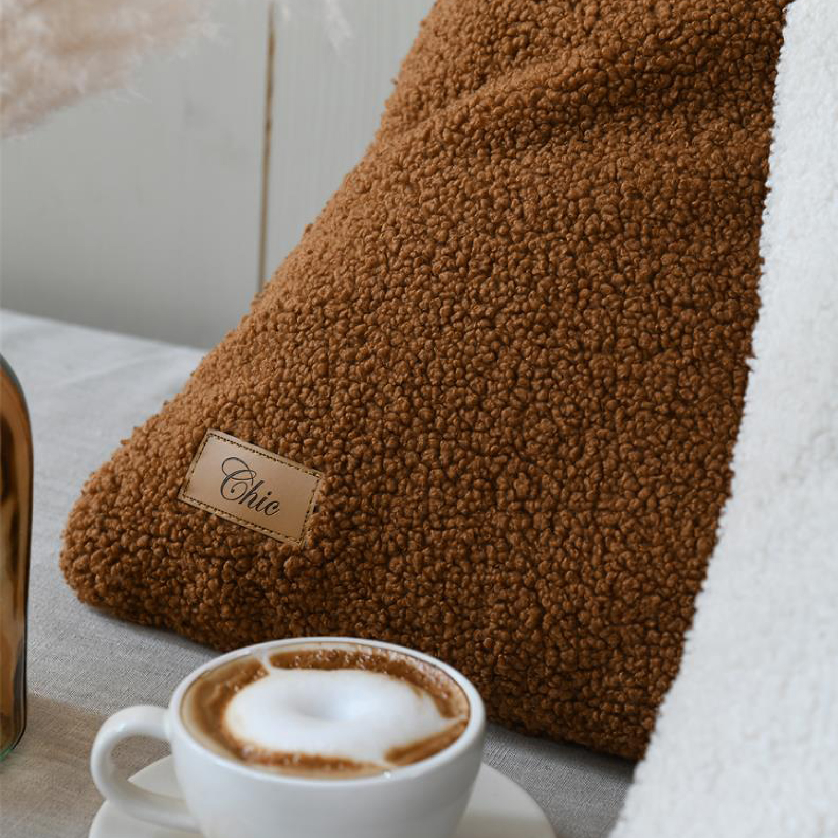 Coussin carré effet bouclette — vue 6