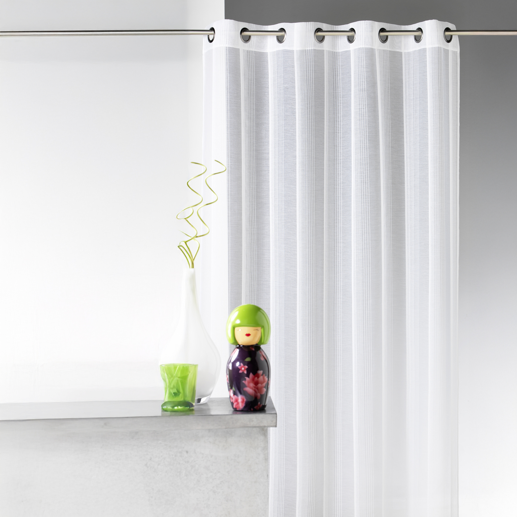 Voilage rayures verticales tons sur tons