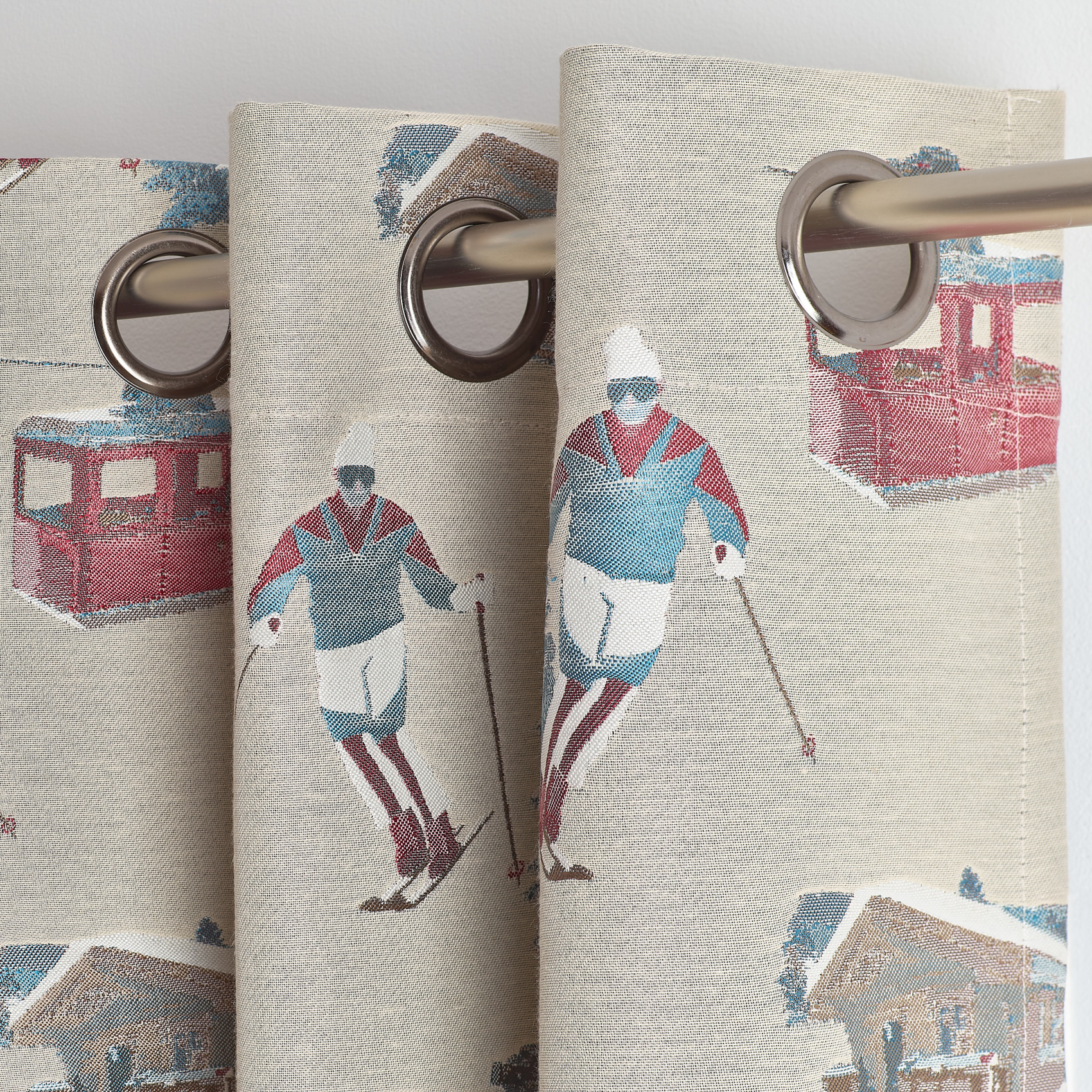 Rideau jacquard à œillets avec motifs skieurs et sapins — vue 6