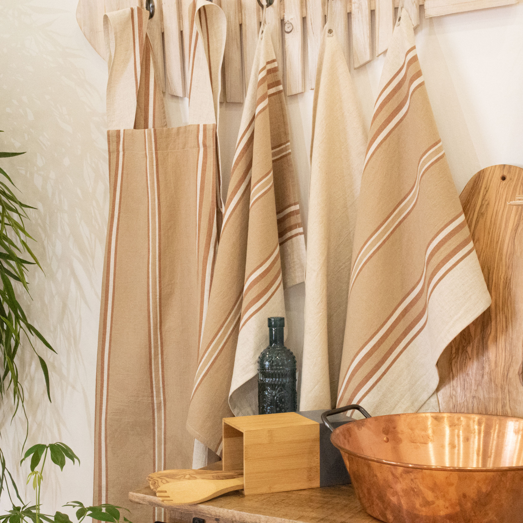 Torchon en coton et lin à rayures — vue 4