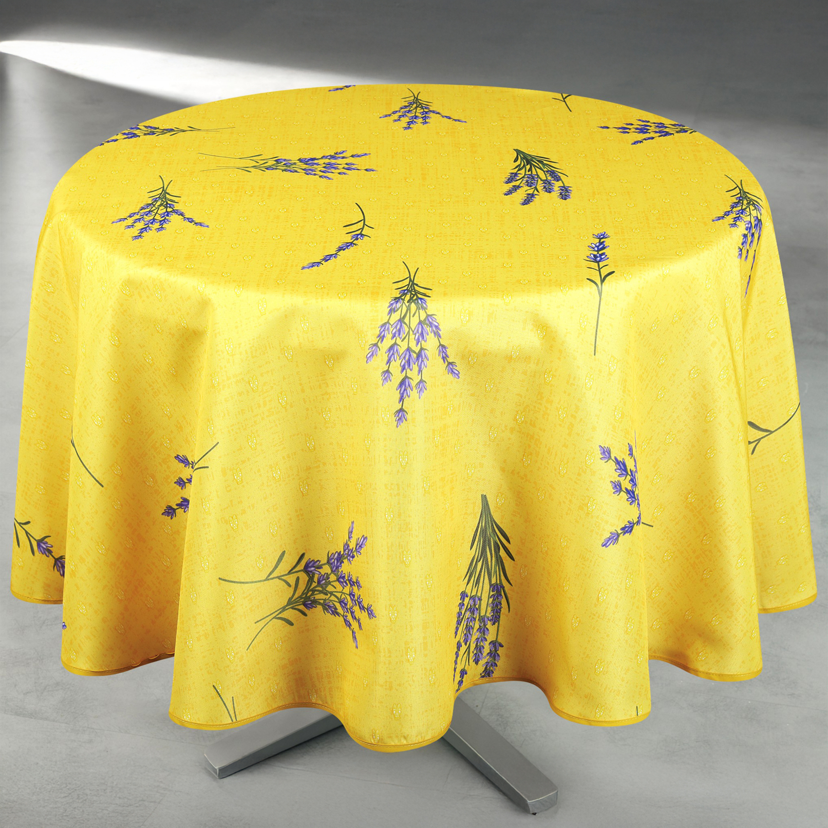 Nappe anti-tâche ronde motif lavande